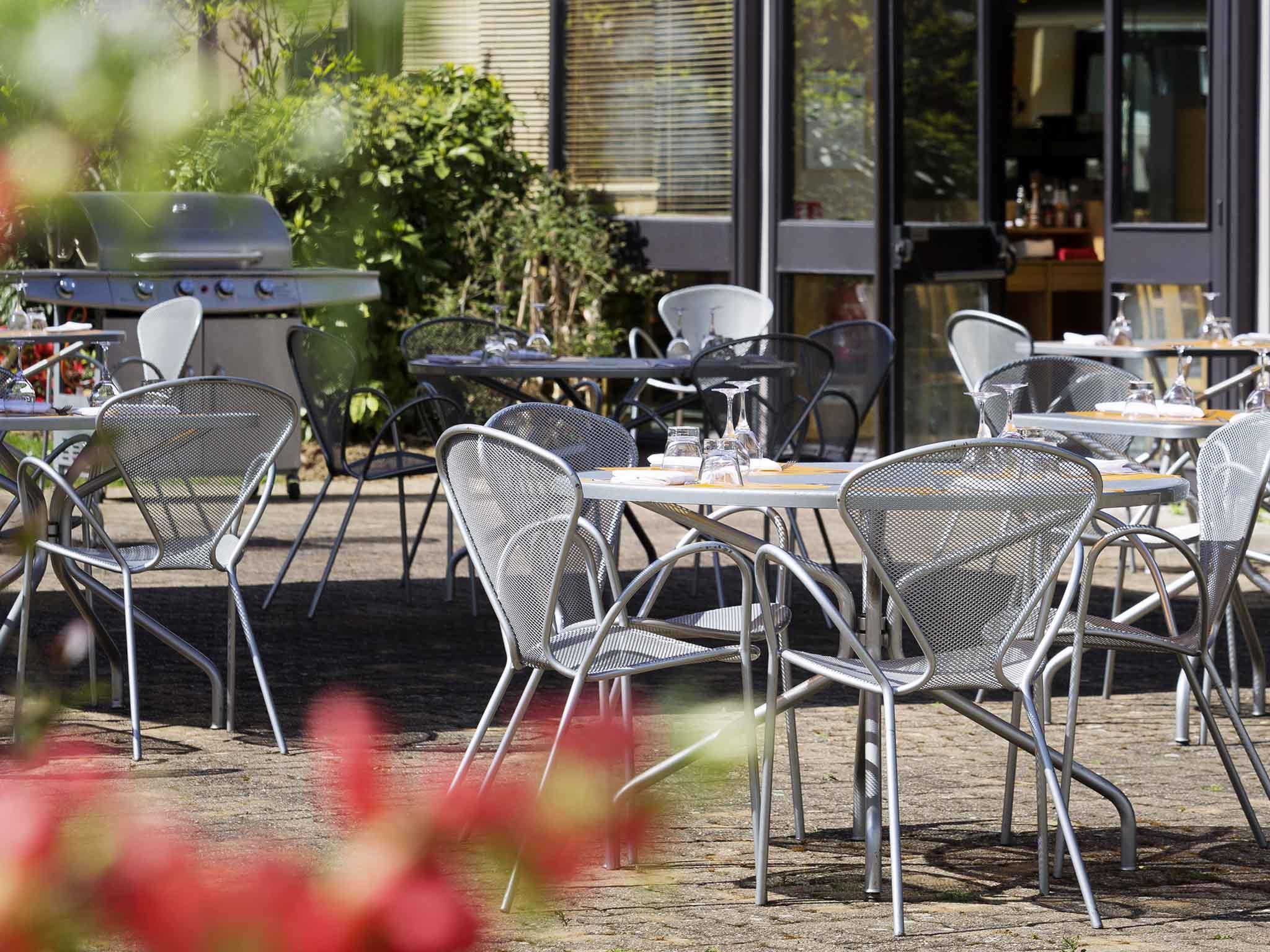 Mercure Paris Le Bourget Hotel - photo