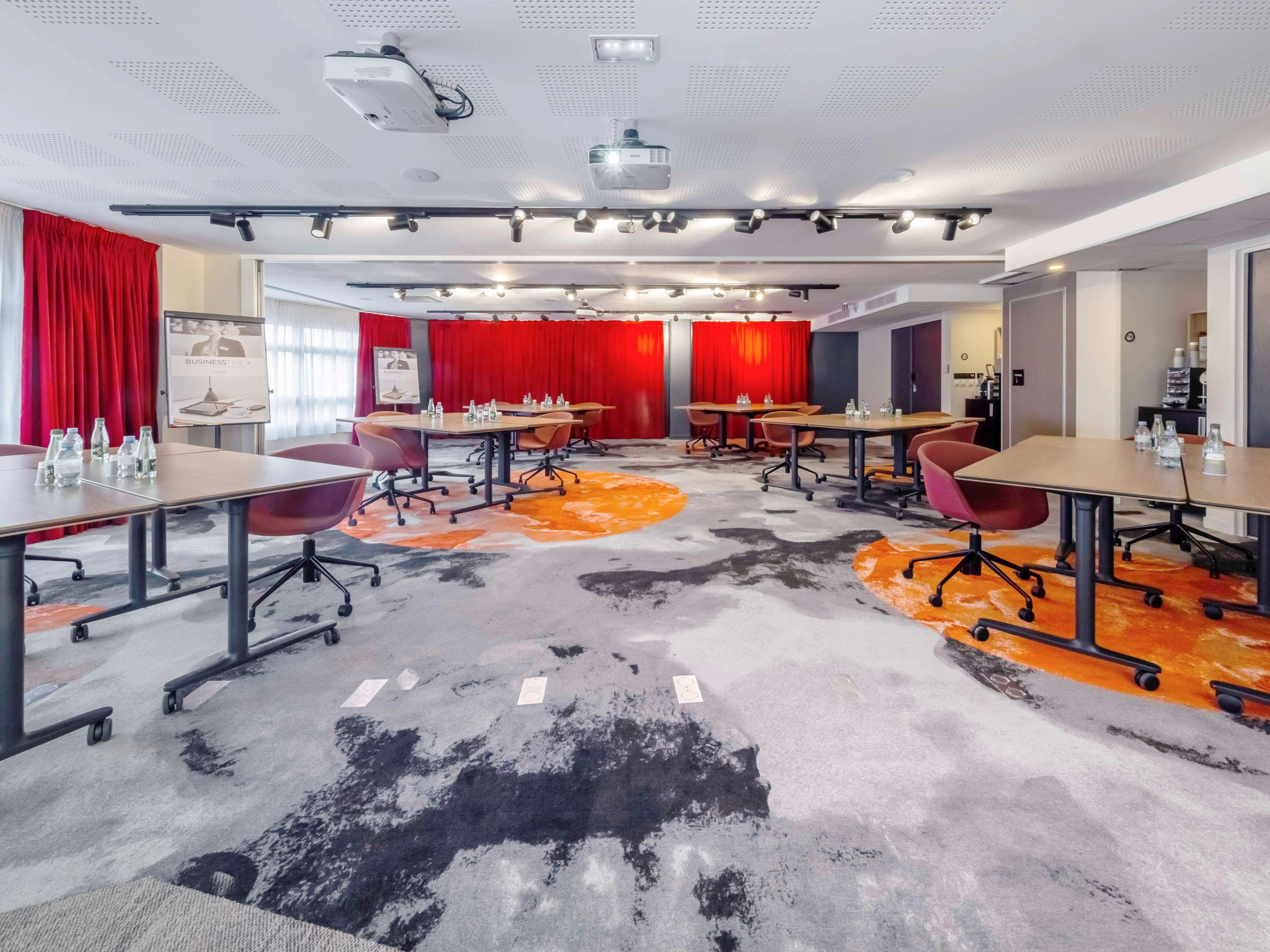 Hôtel Mercure Paris Massy Gare TGV - photo