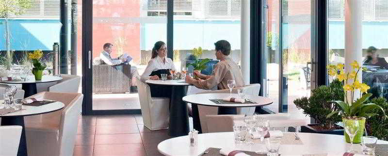 Novotel Lausanne Bussigny by null