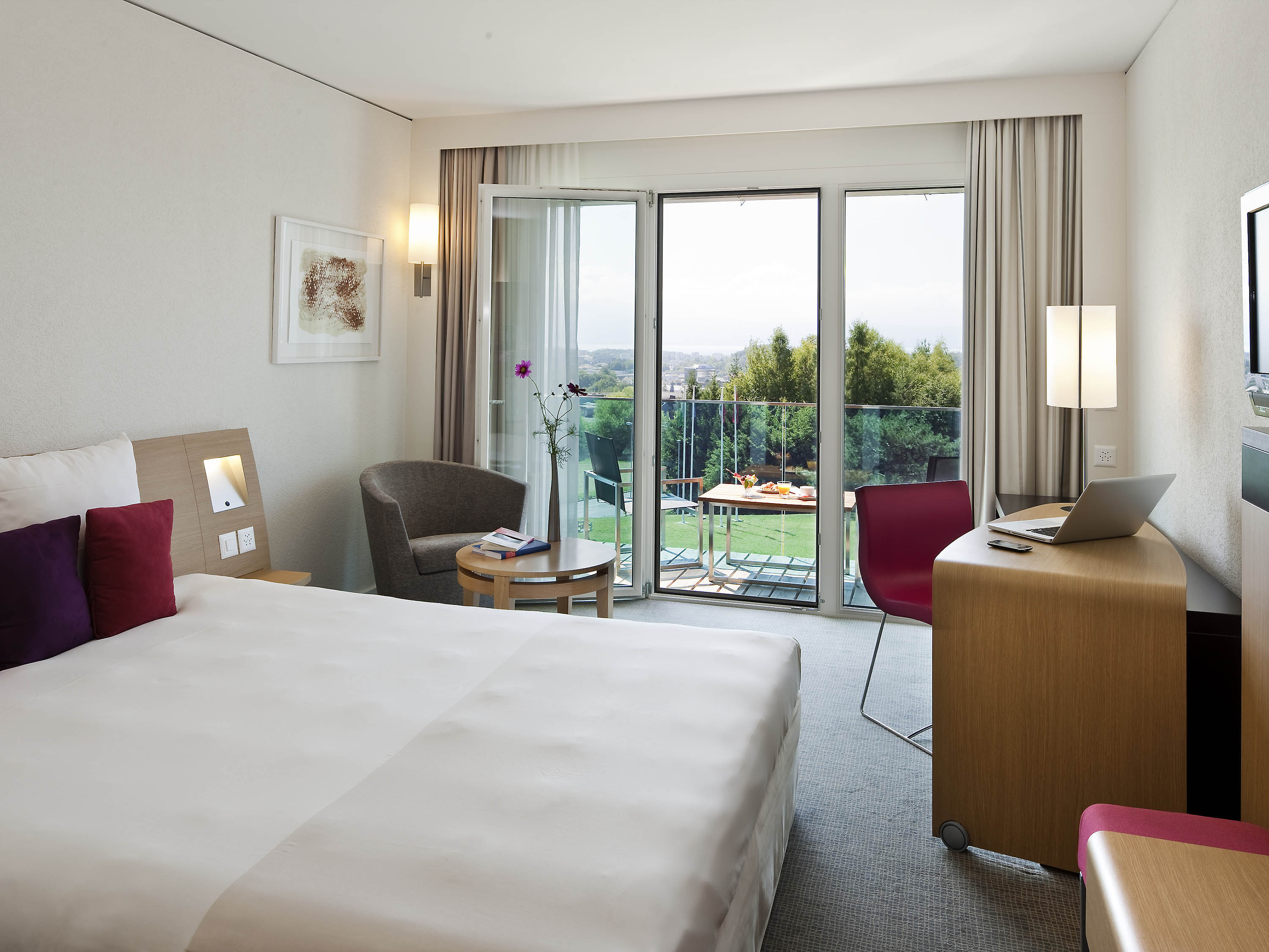 Novotel Lausanne Bussigny by null