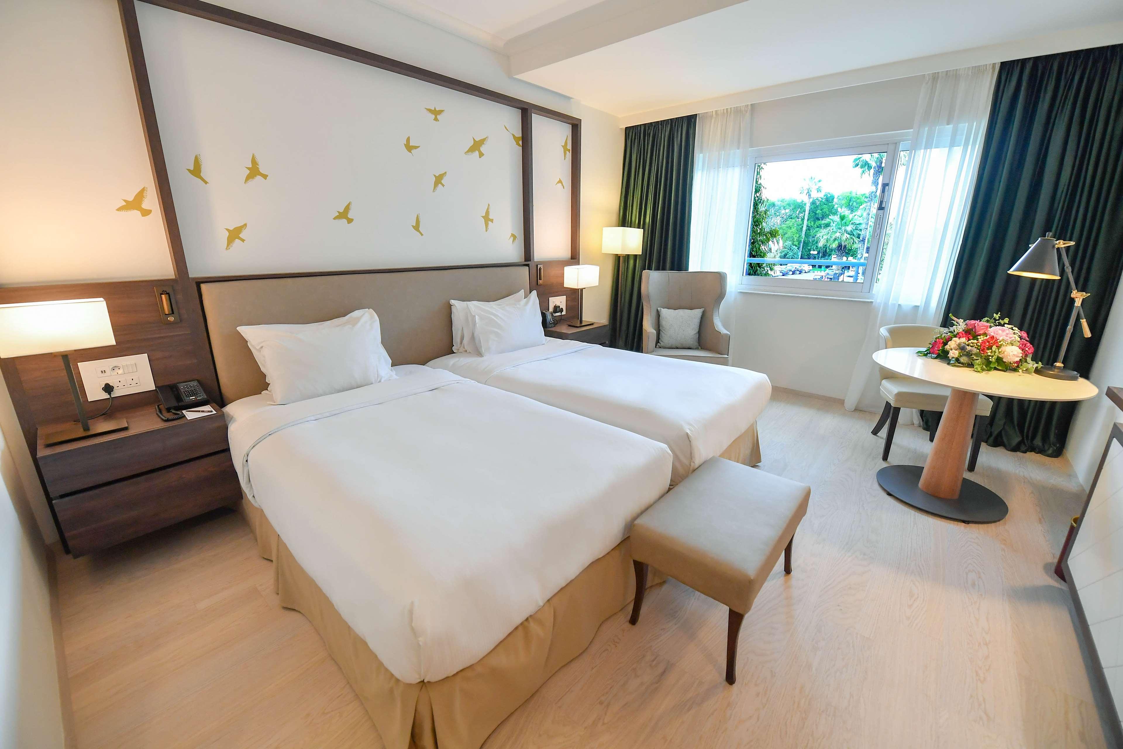 Hilton Nicosia by null