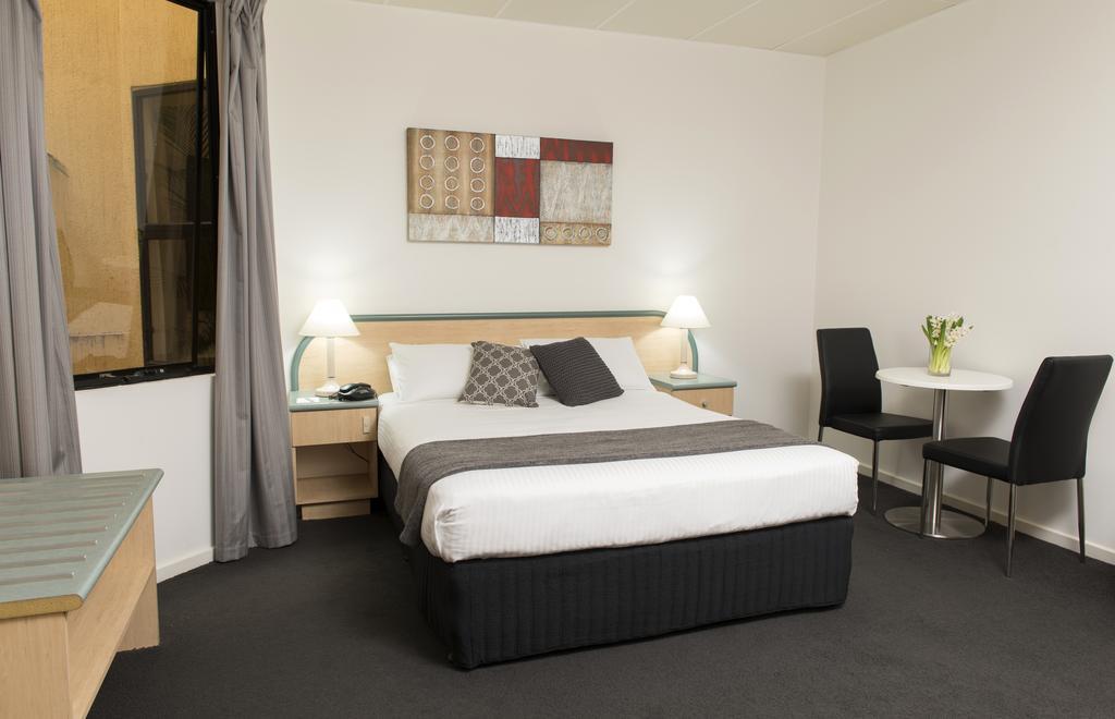 Comfort Hotel Adelaide Riviera