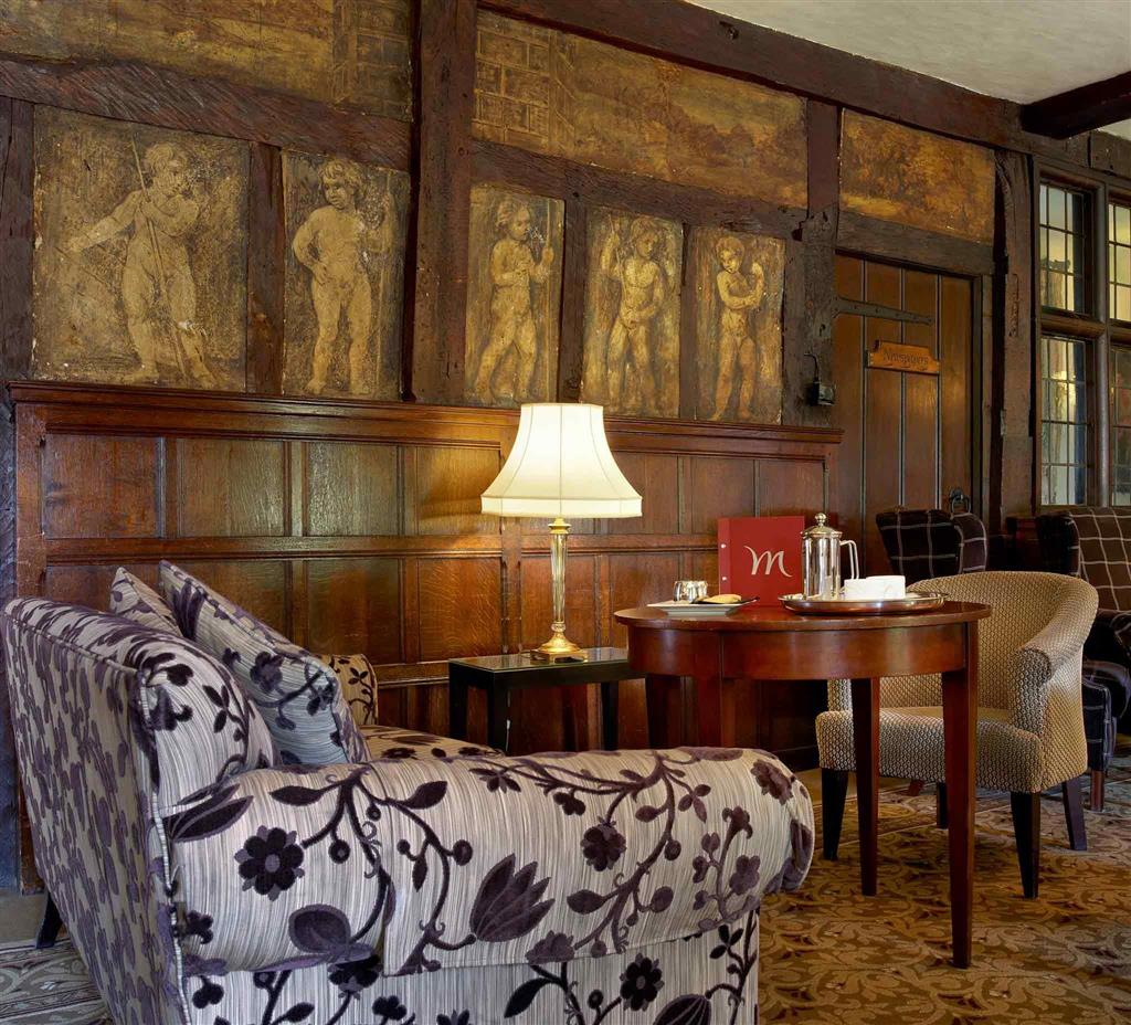 Bush Hotel Farnham by null