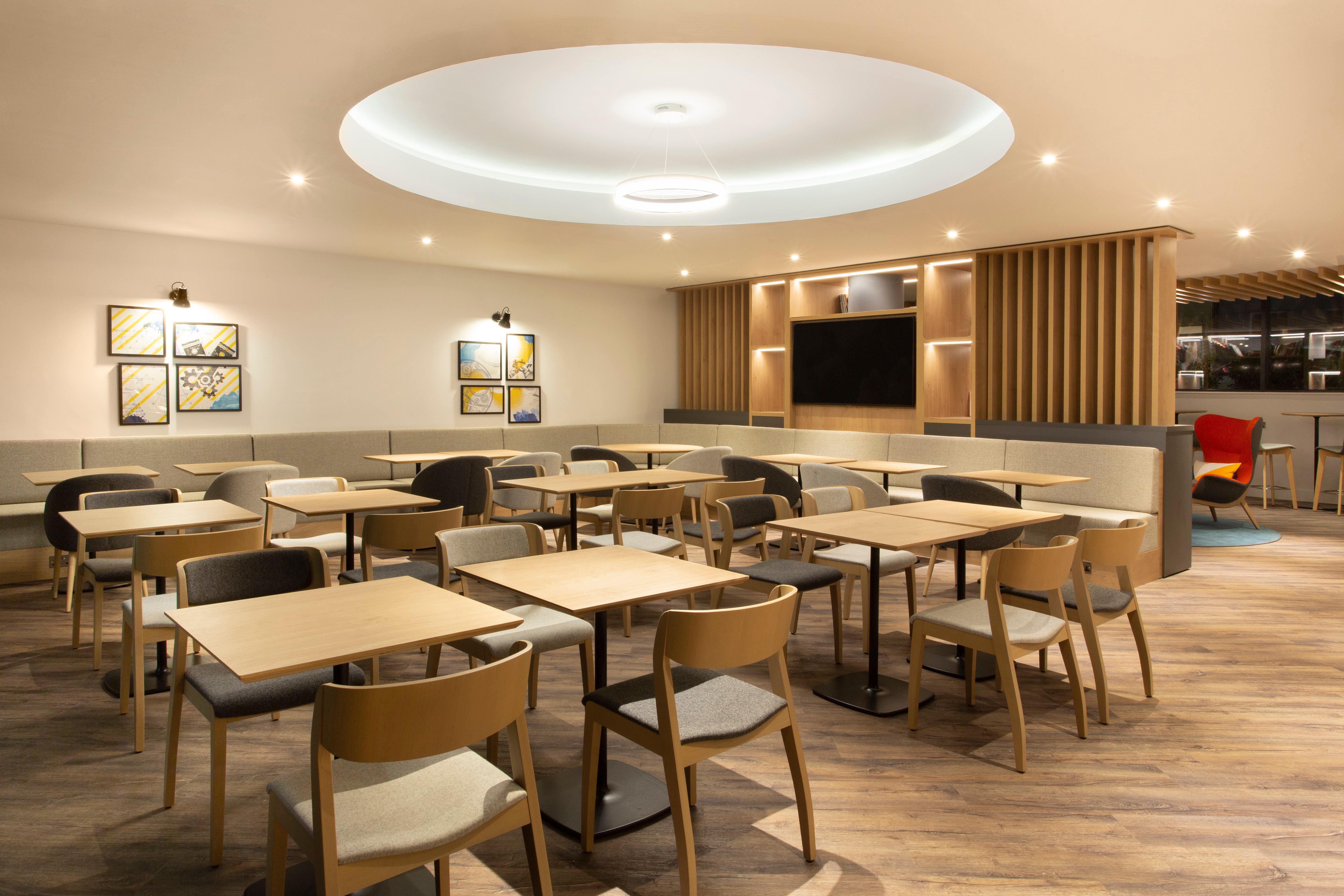 Holiday Inn Express Cheltenham