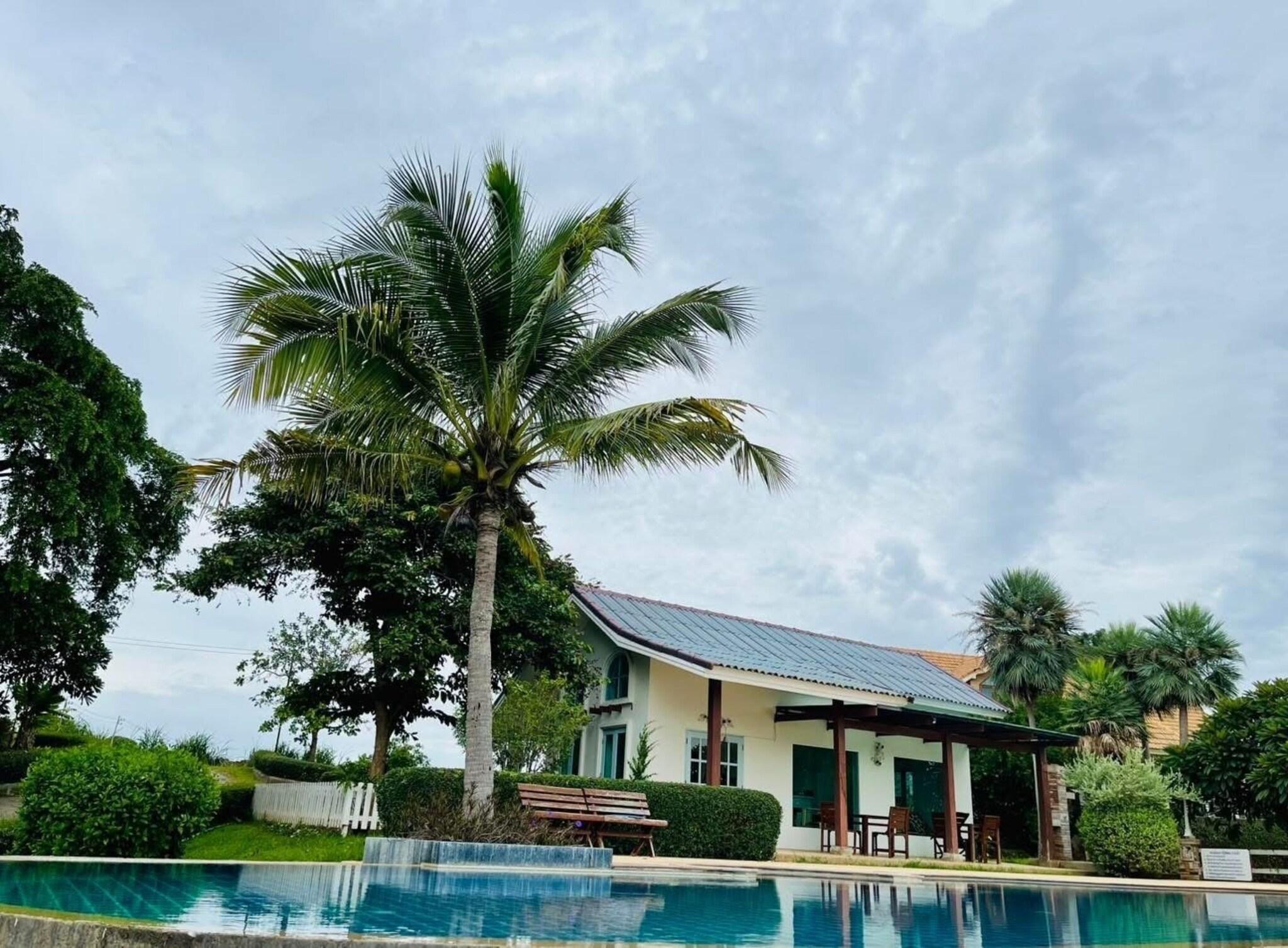 Pool 5, Phureenun Resort, Pak Chong