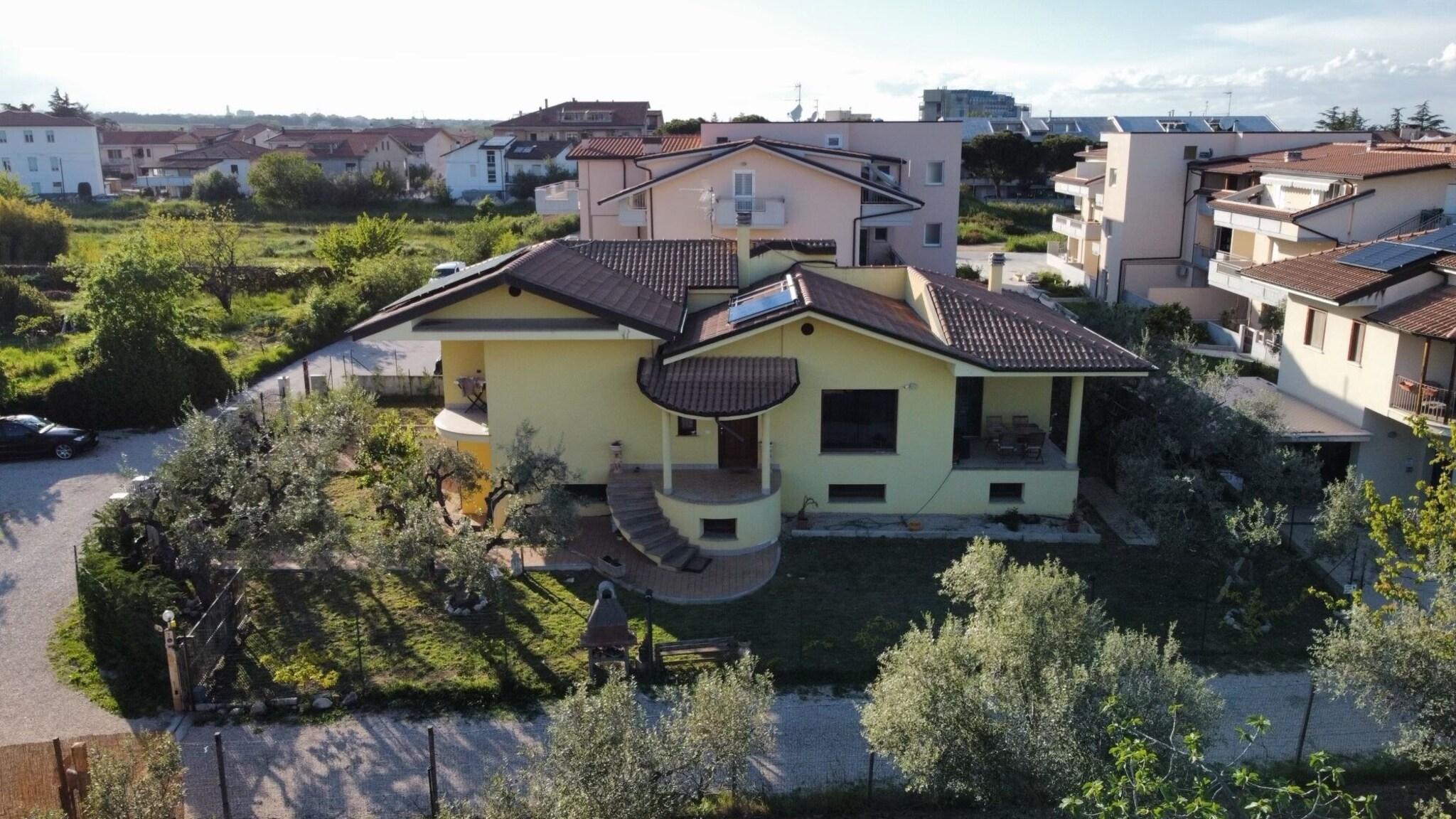 Villa Ma-ya