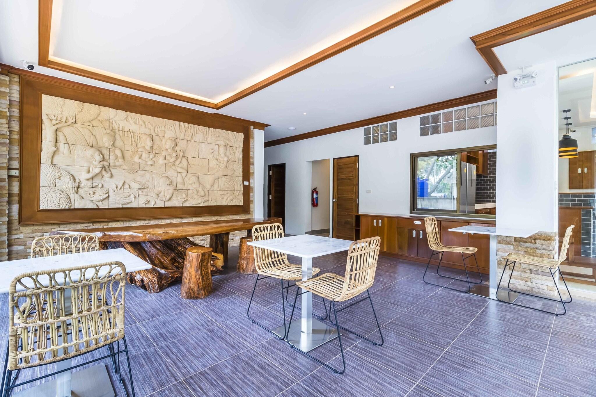 Wyh Hotel