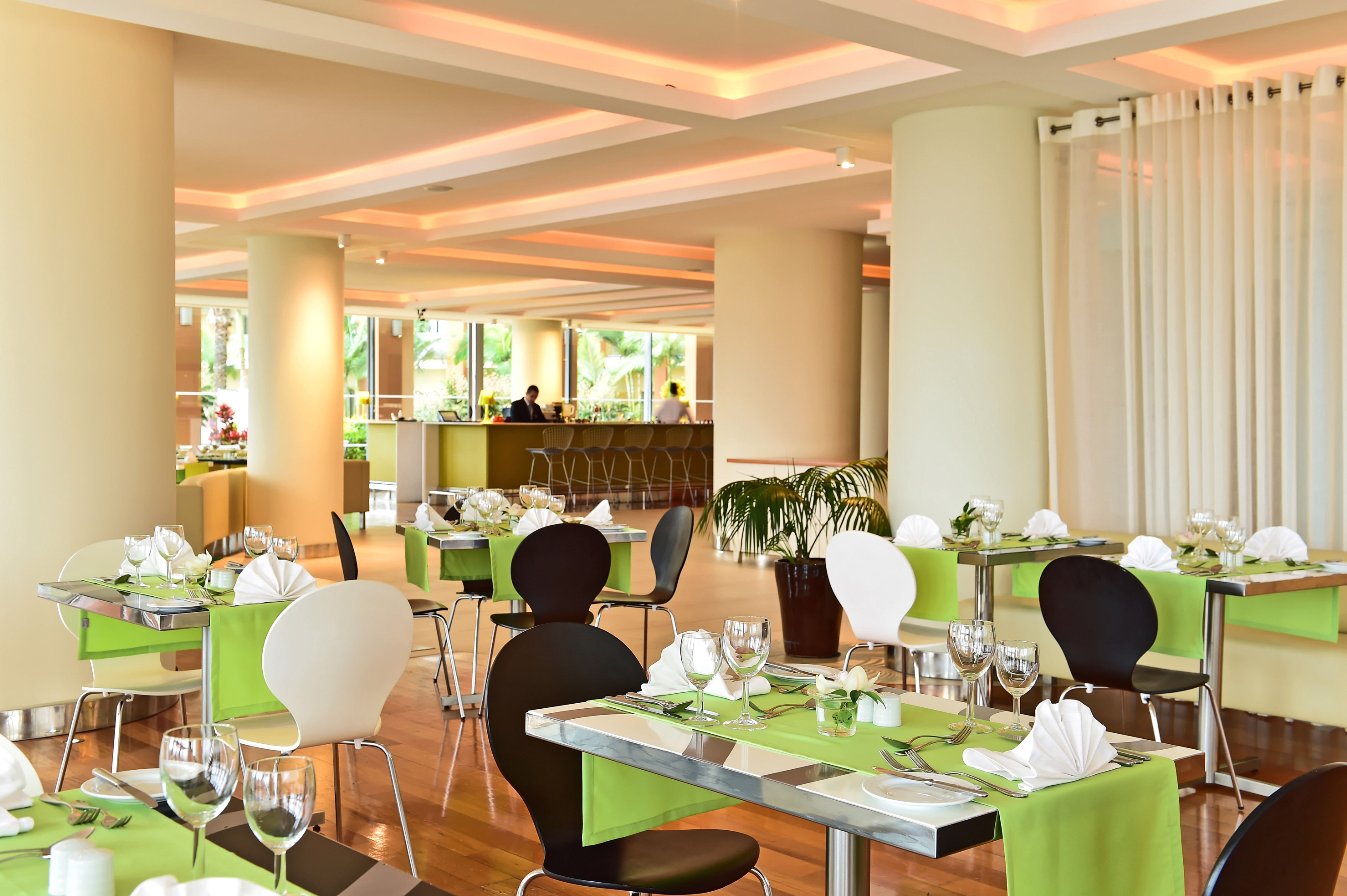 PESTANA PROMENADE PREMIUM OCEAN RESORT