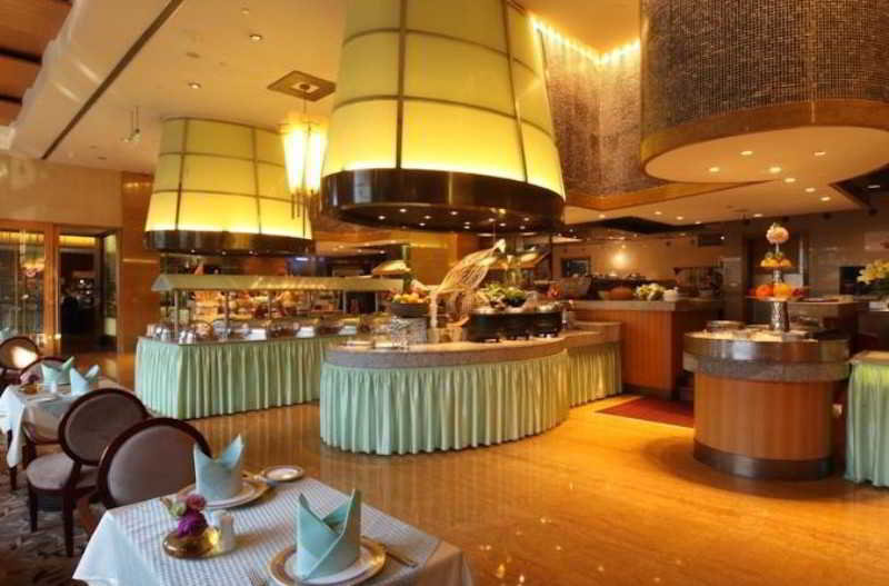 Kunming Green Lake Hotel