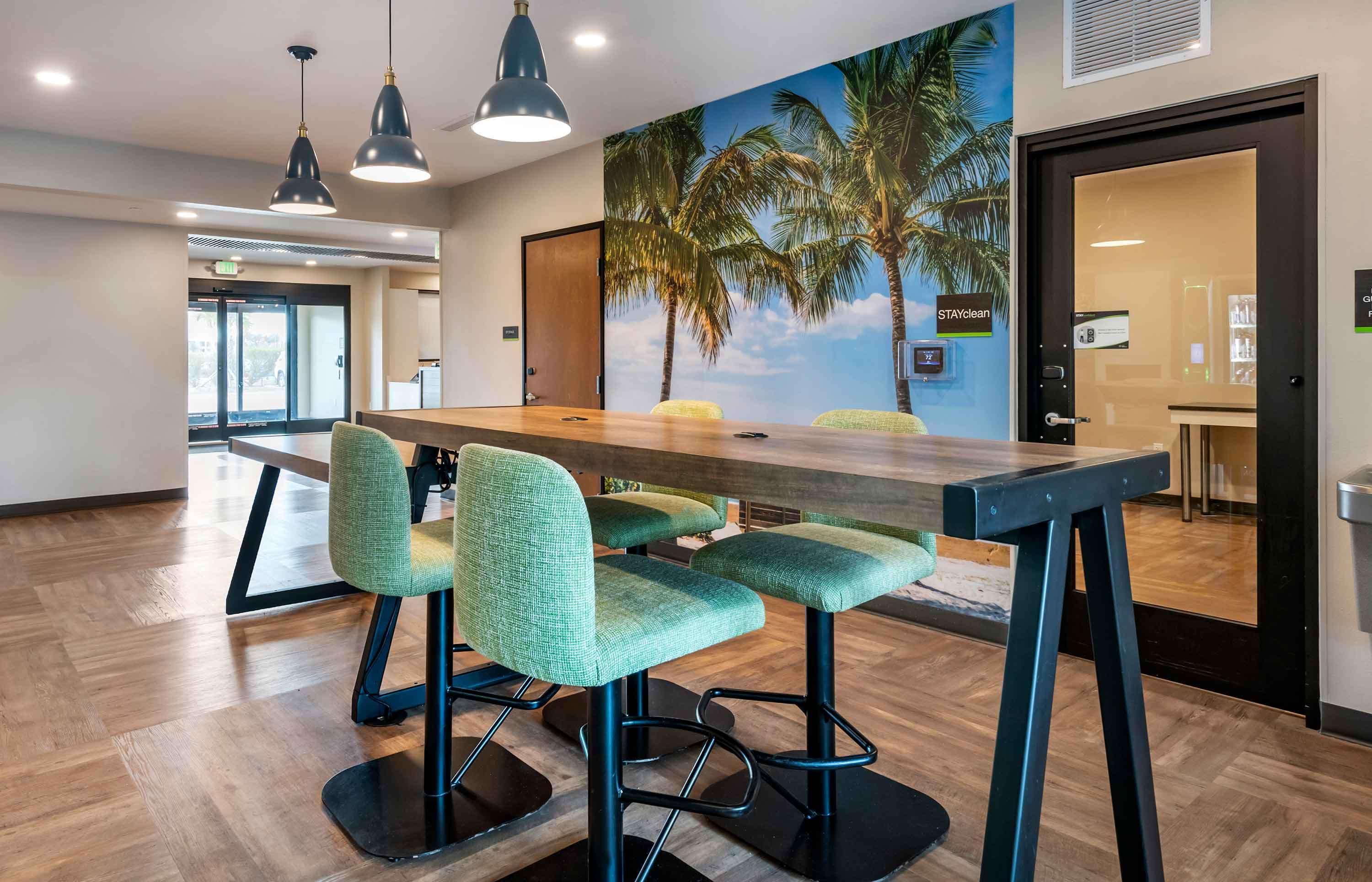 Extended Stay America Premier Suites Tampa Fairgro