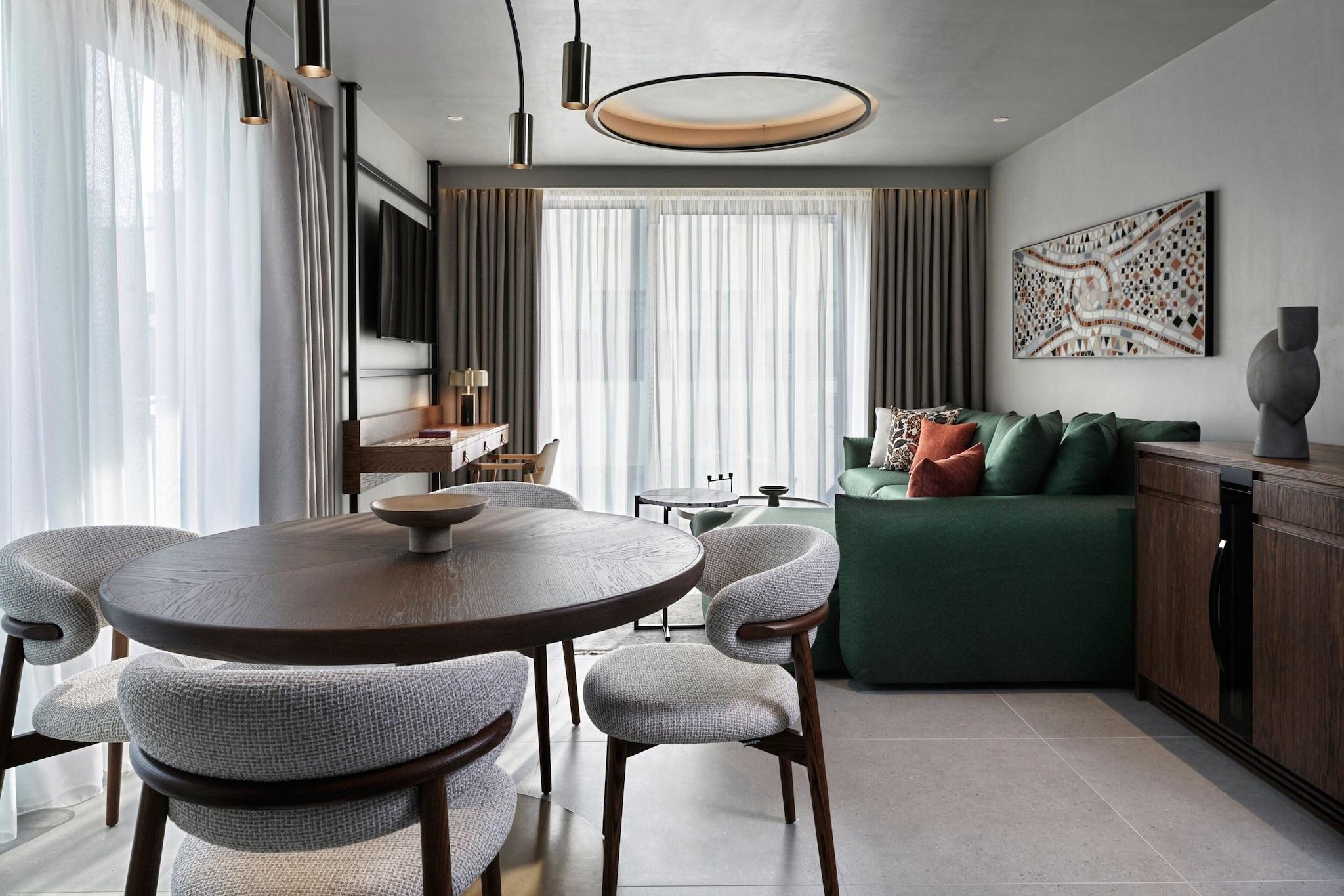 Monasty, Thessaloniki, Autograph Collection - photo