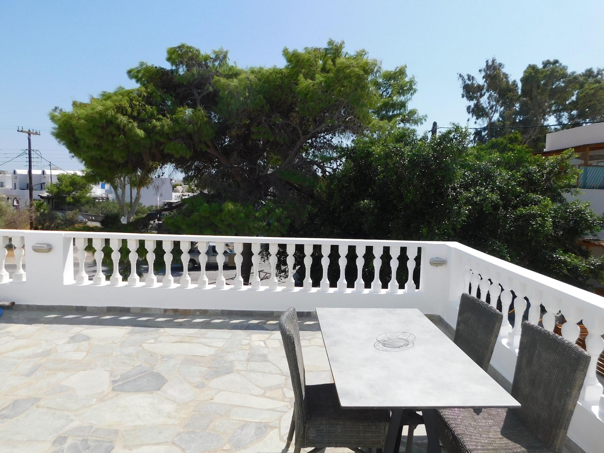 Room 5, Perissa Art Villa - Kitchen & Washing Machine, South Aegean