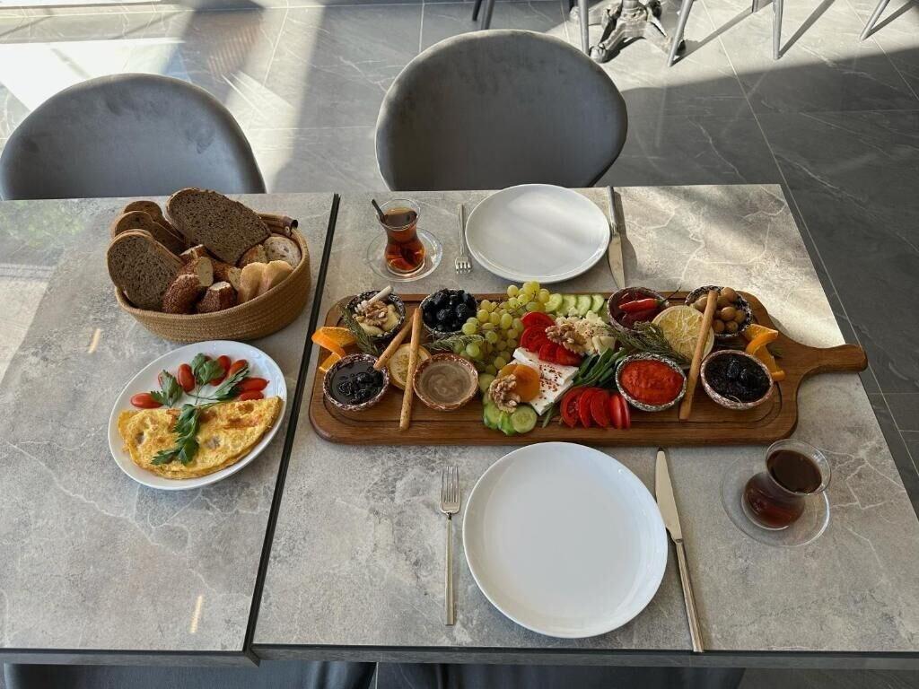 Marina Lora Butik Otel