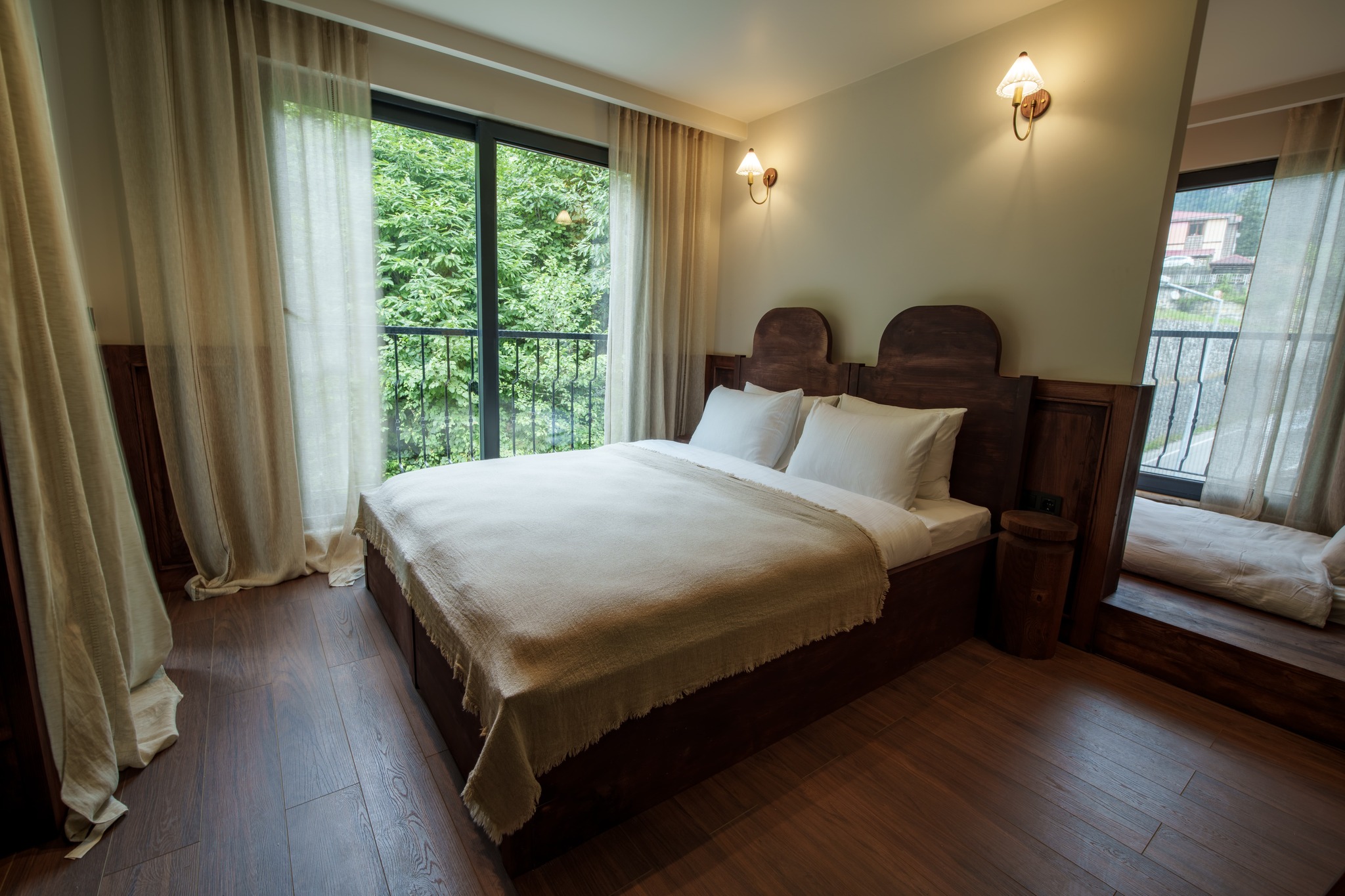 Elwood Hotel