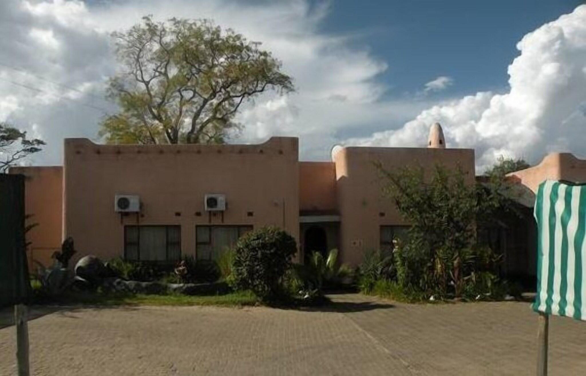 Liya Guest Lodge