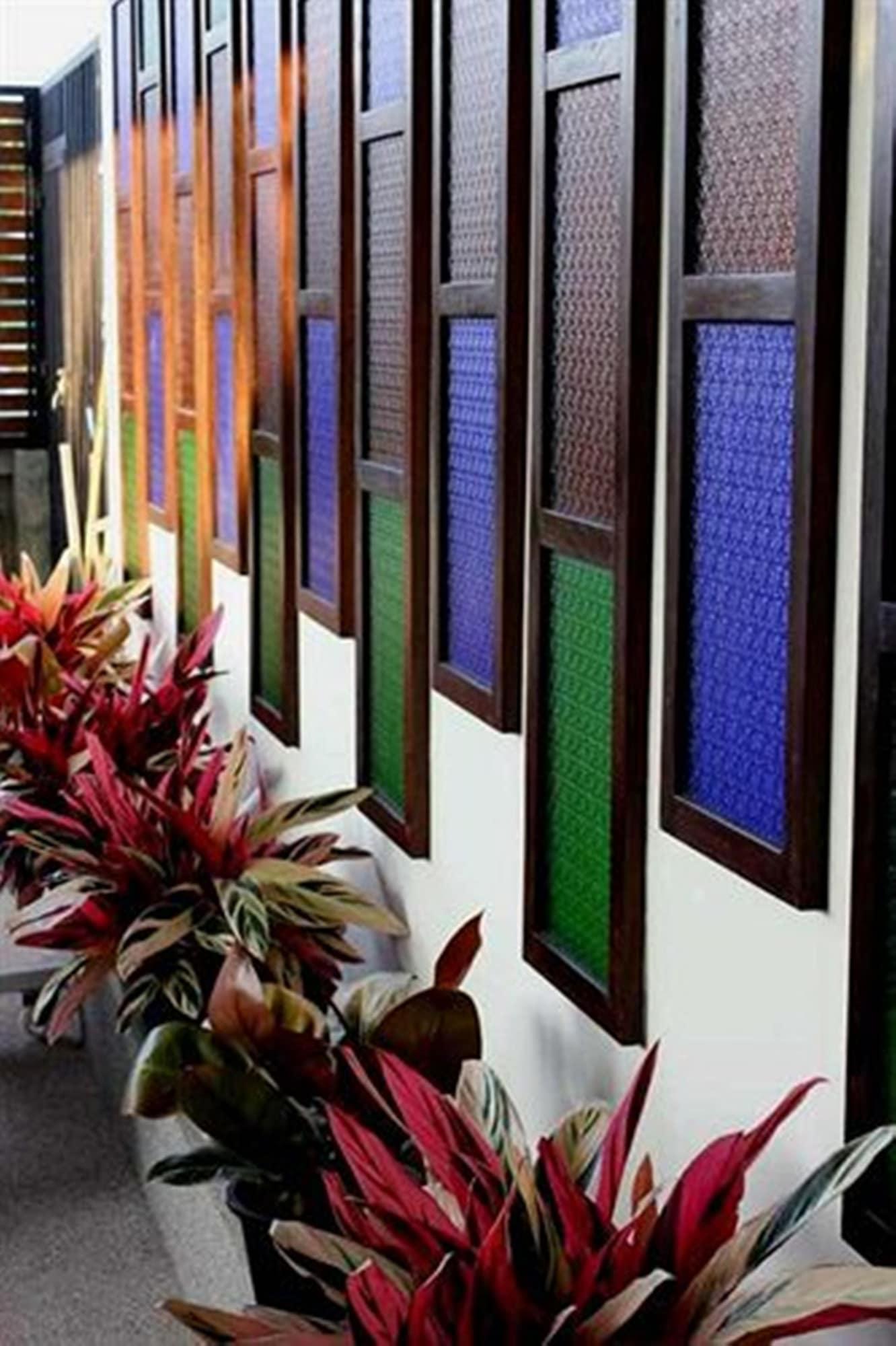 Baan Ratchiangsaen by null