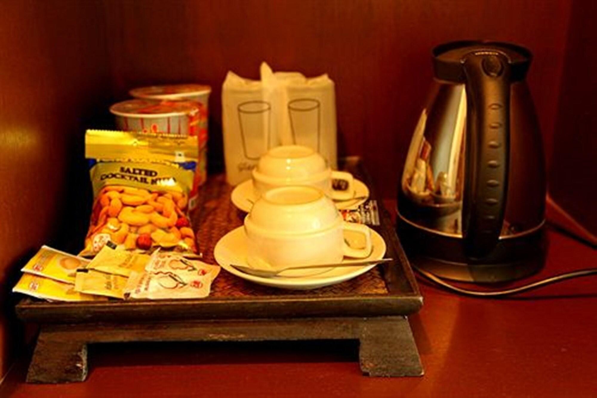 Baan Ratchiangsaen by null