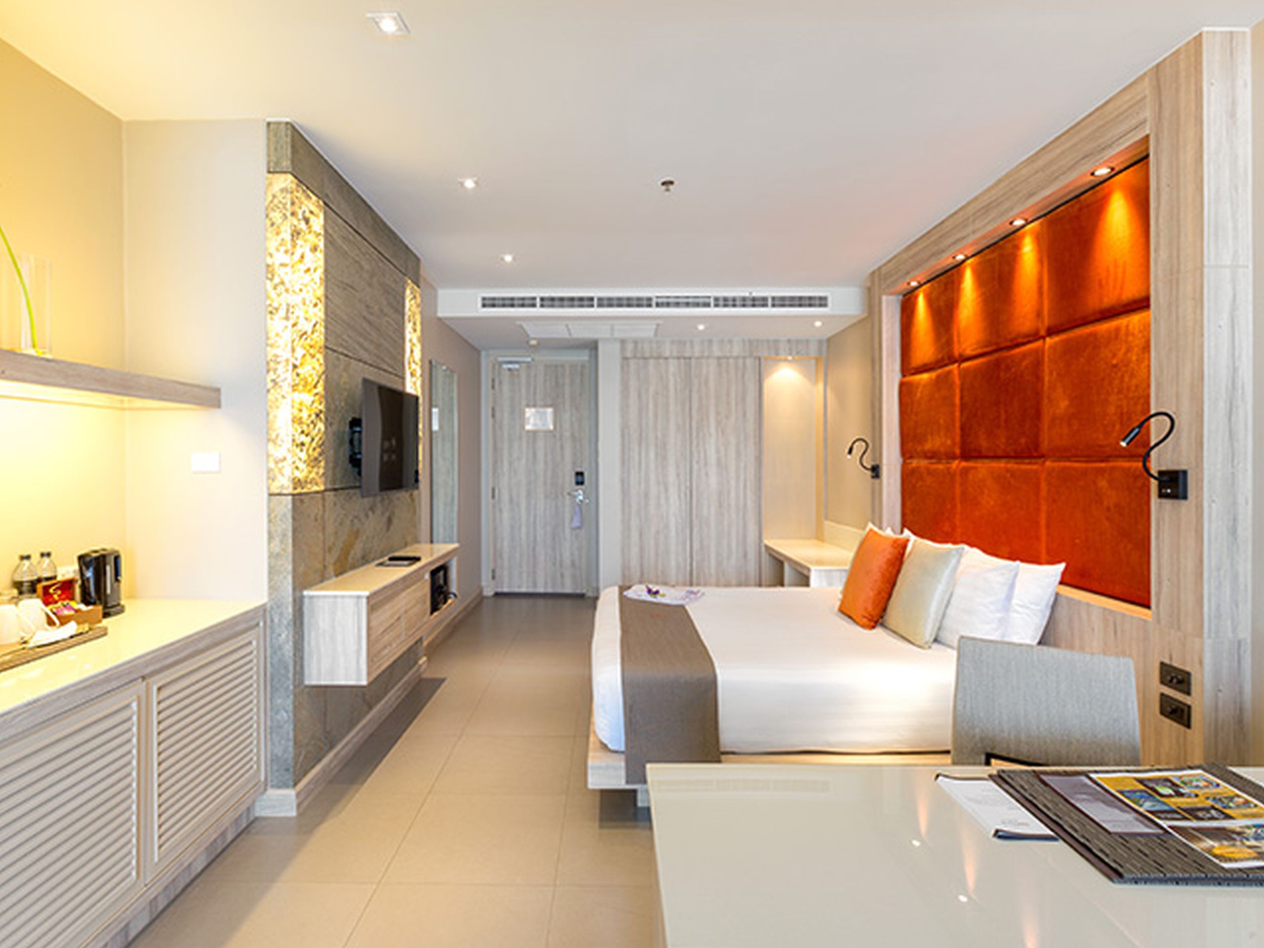 Cape Sienna Phuket Gourmet Hotel & Villas by null