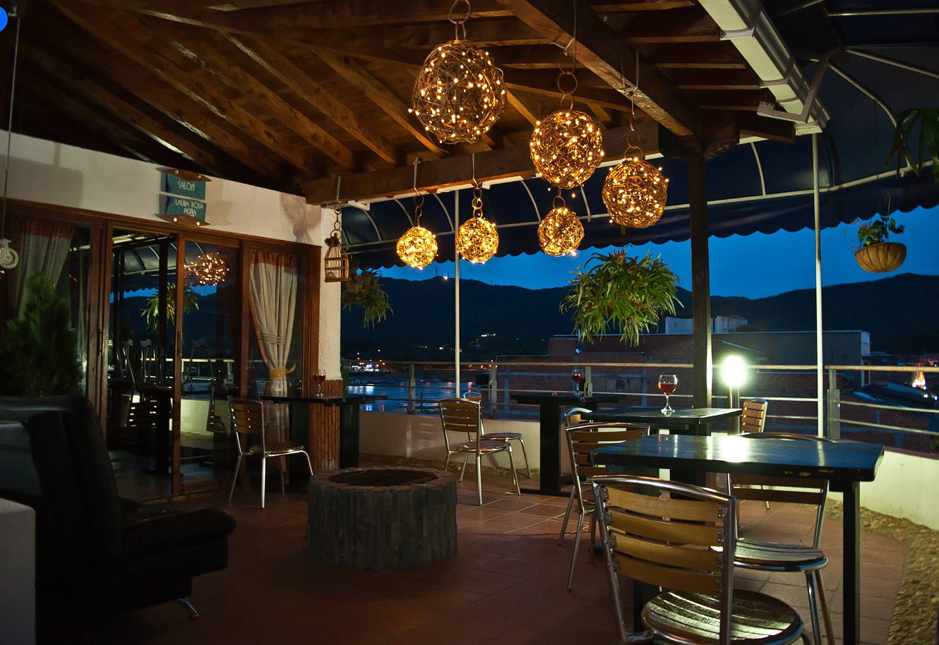 Hotel Guatatur by null
