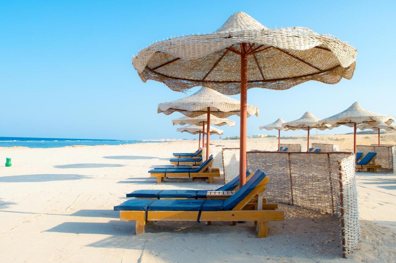 Oyster Bay Beach Suites - фото