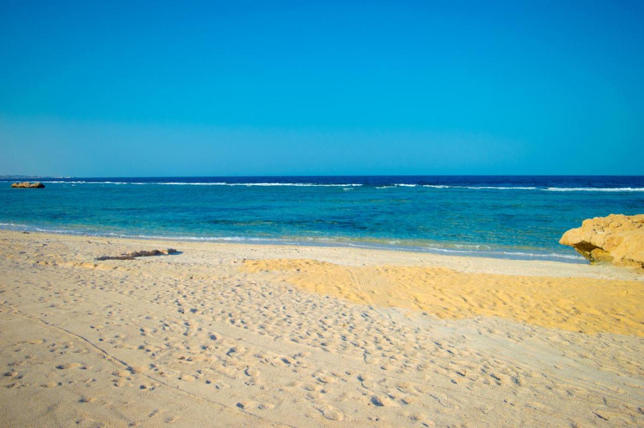 Oyster Bay Beach Suites - фото