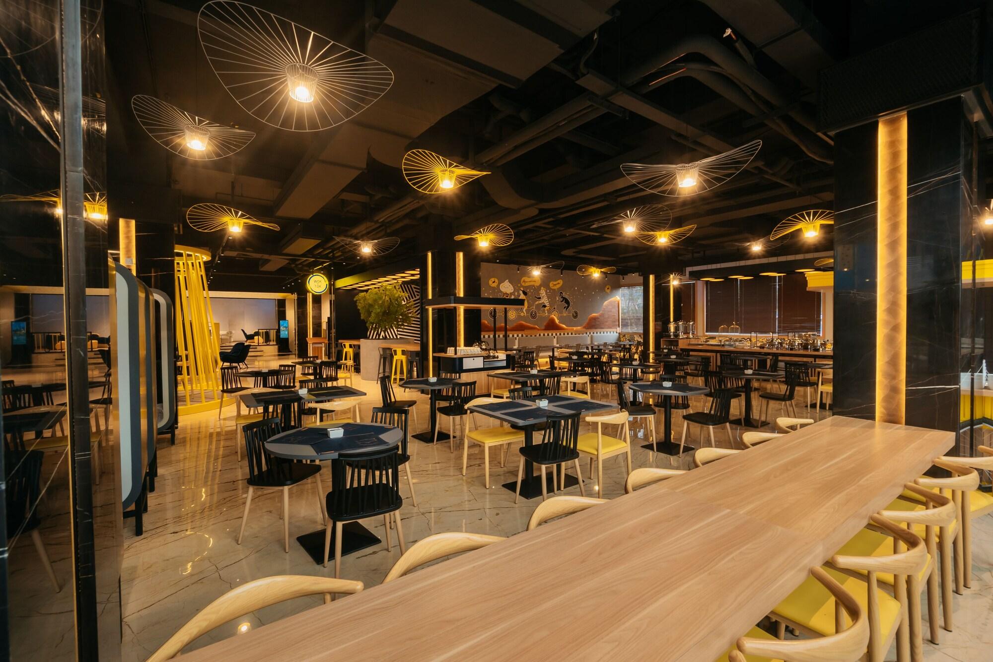 Yello Hotel Harbour Bay Batam
