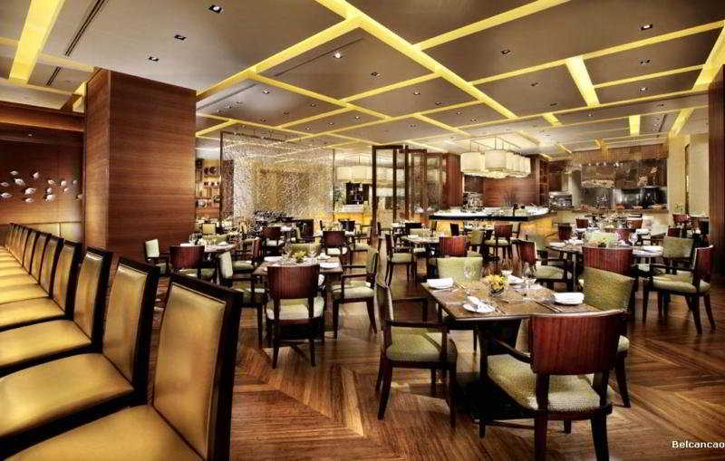 Four Seasons Hotel Macao by null