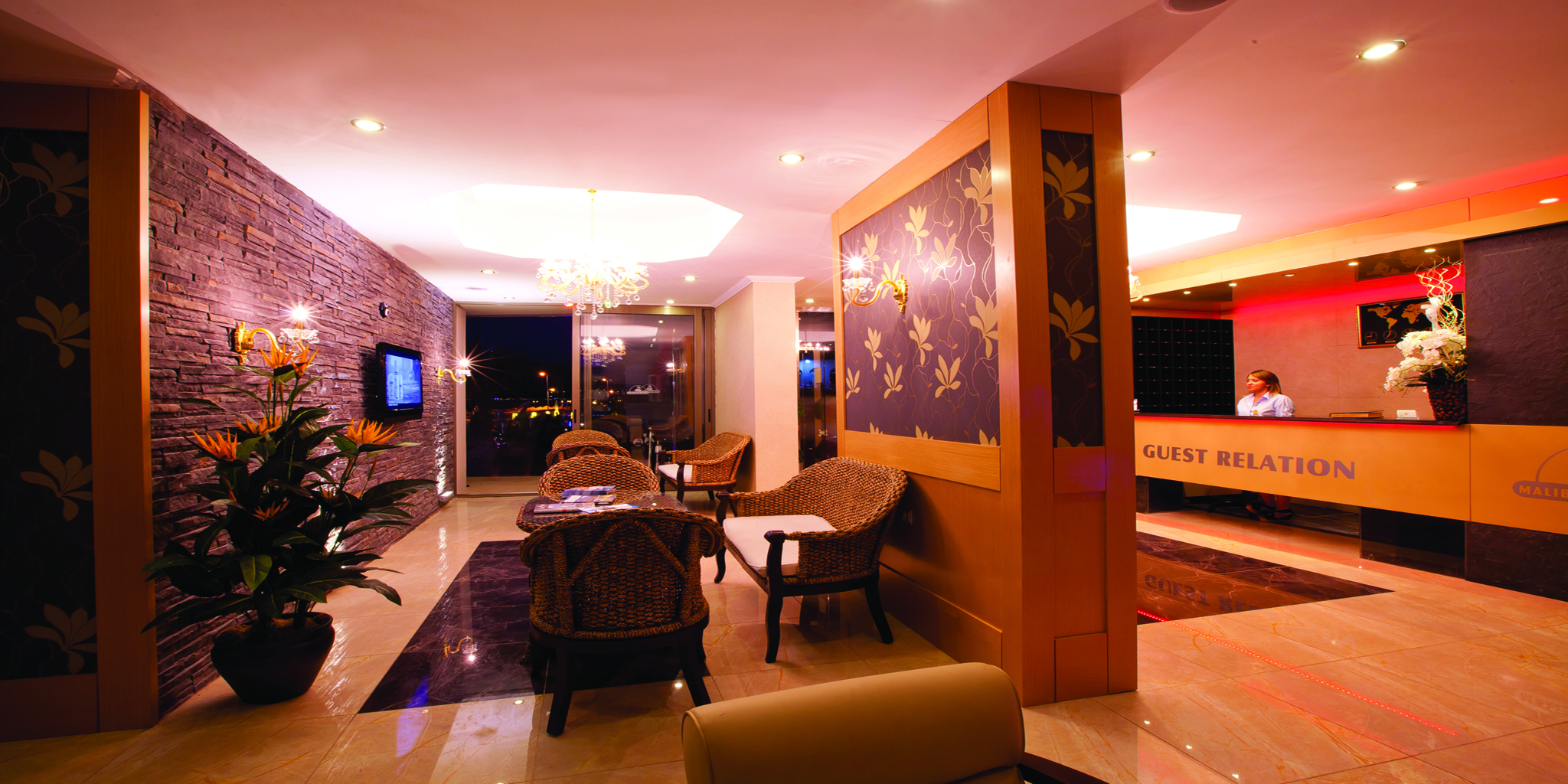 Malibu Beach Hotel - фото