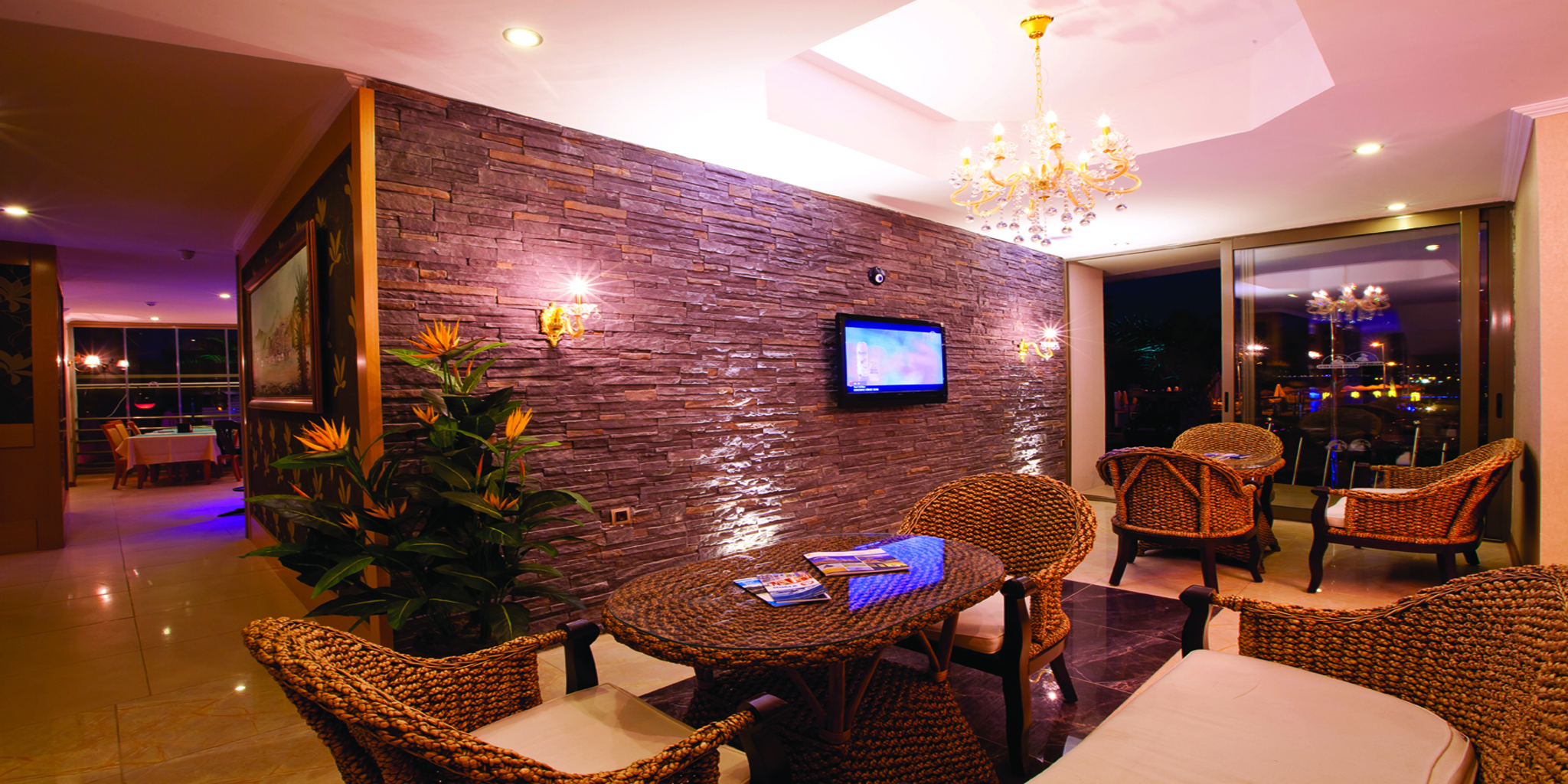 Malibu Beach Hotel - фото