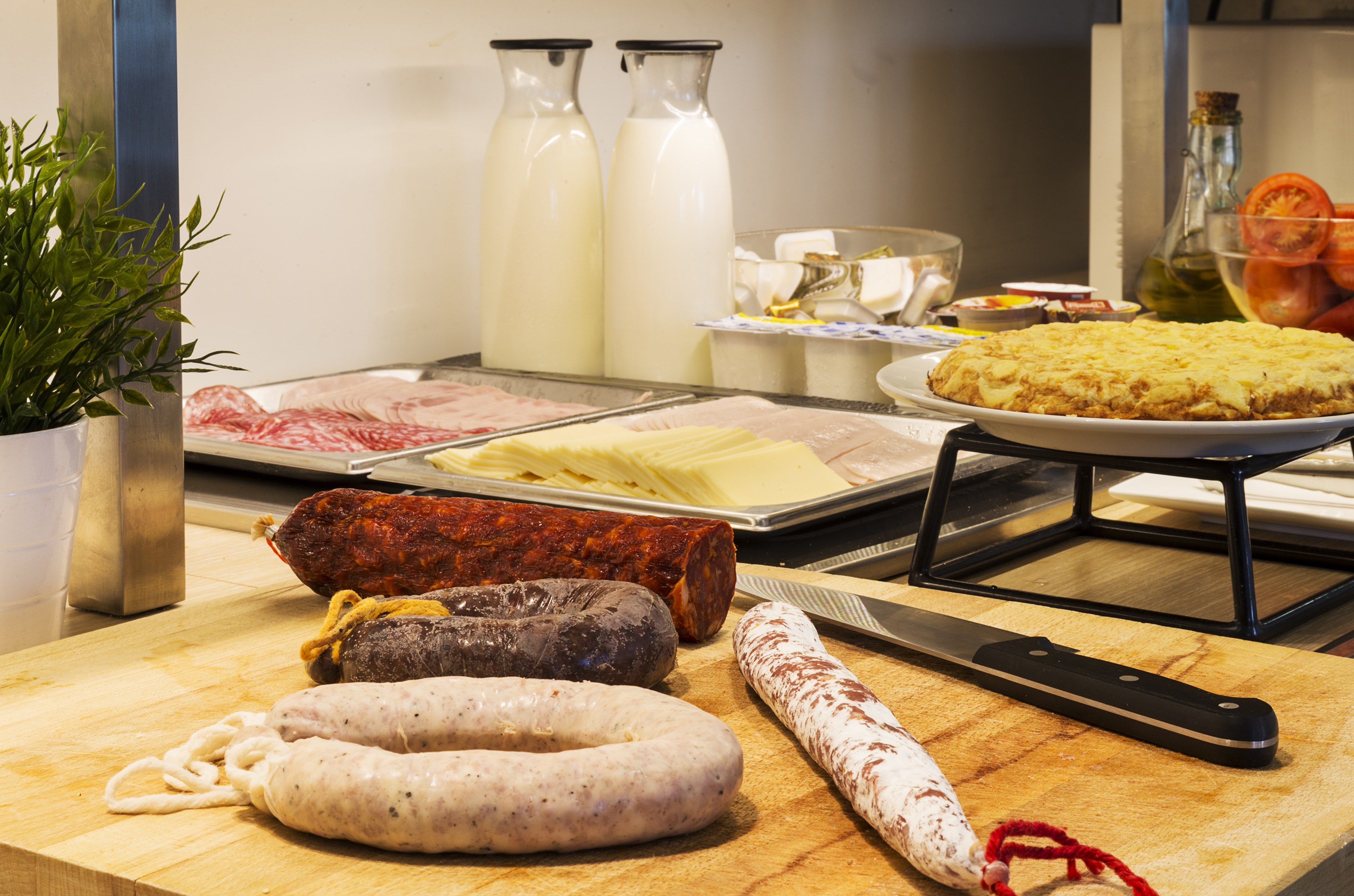 B&B HOTEL Girona 2