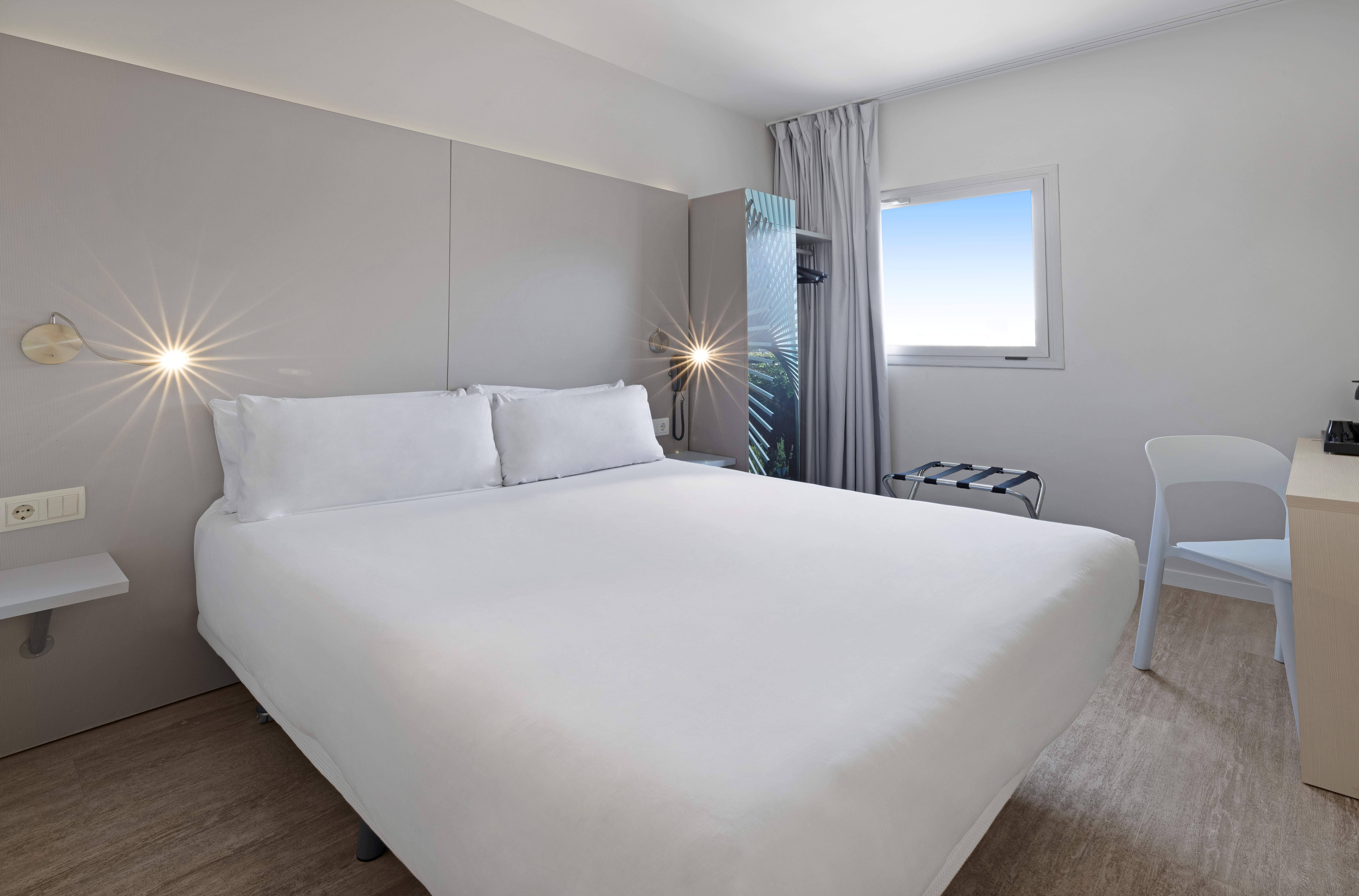 B&B HOTEL Girona 2