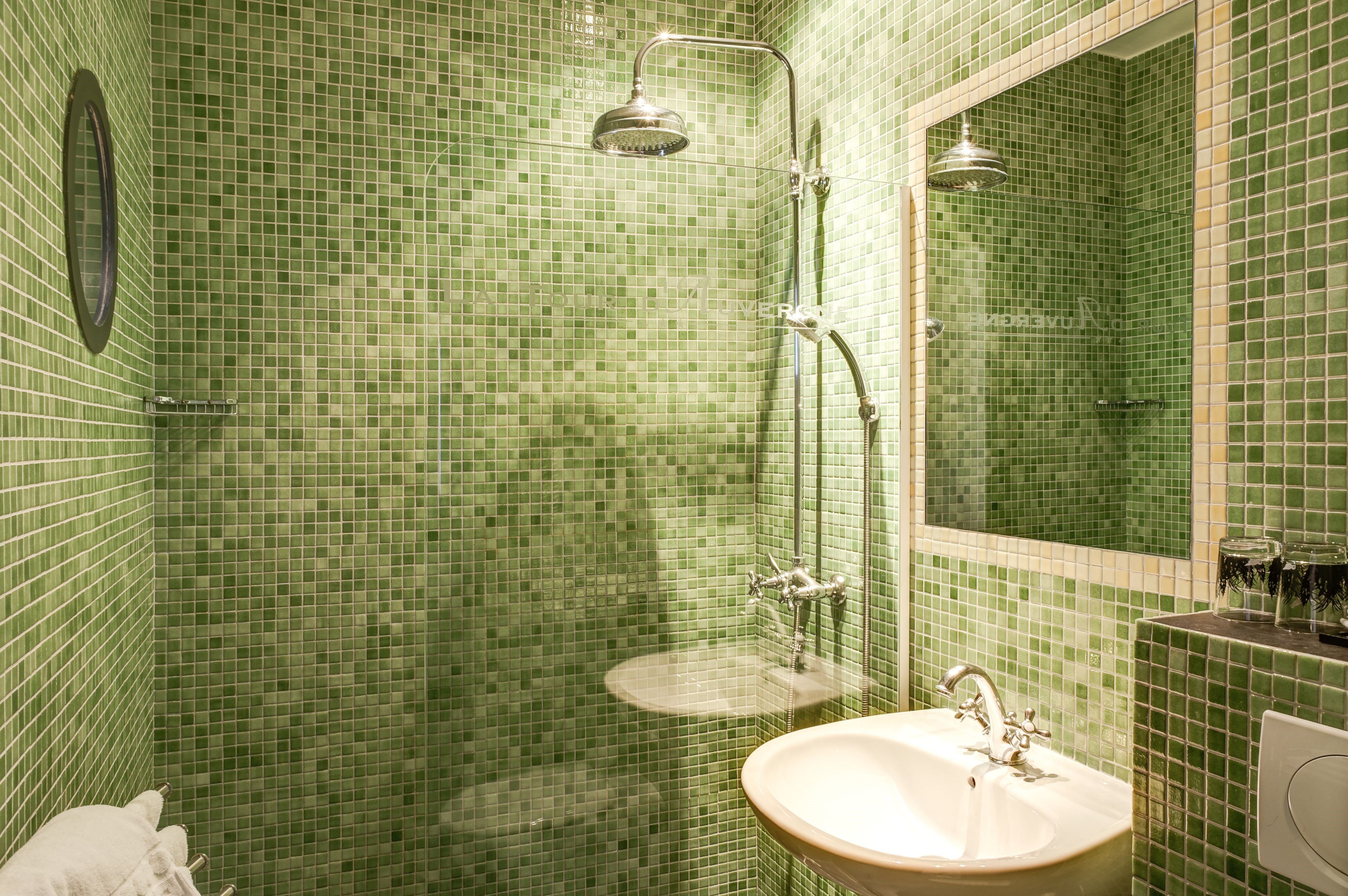 ZE Hotel Room Type - Premium Twin Room