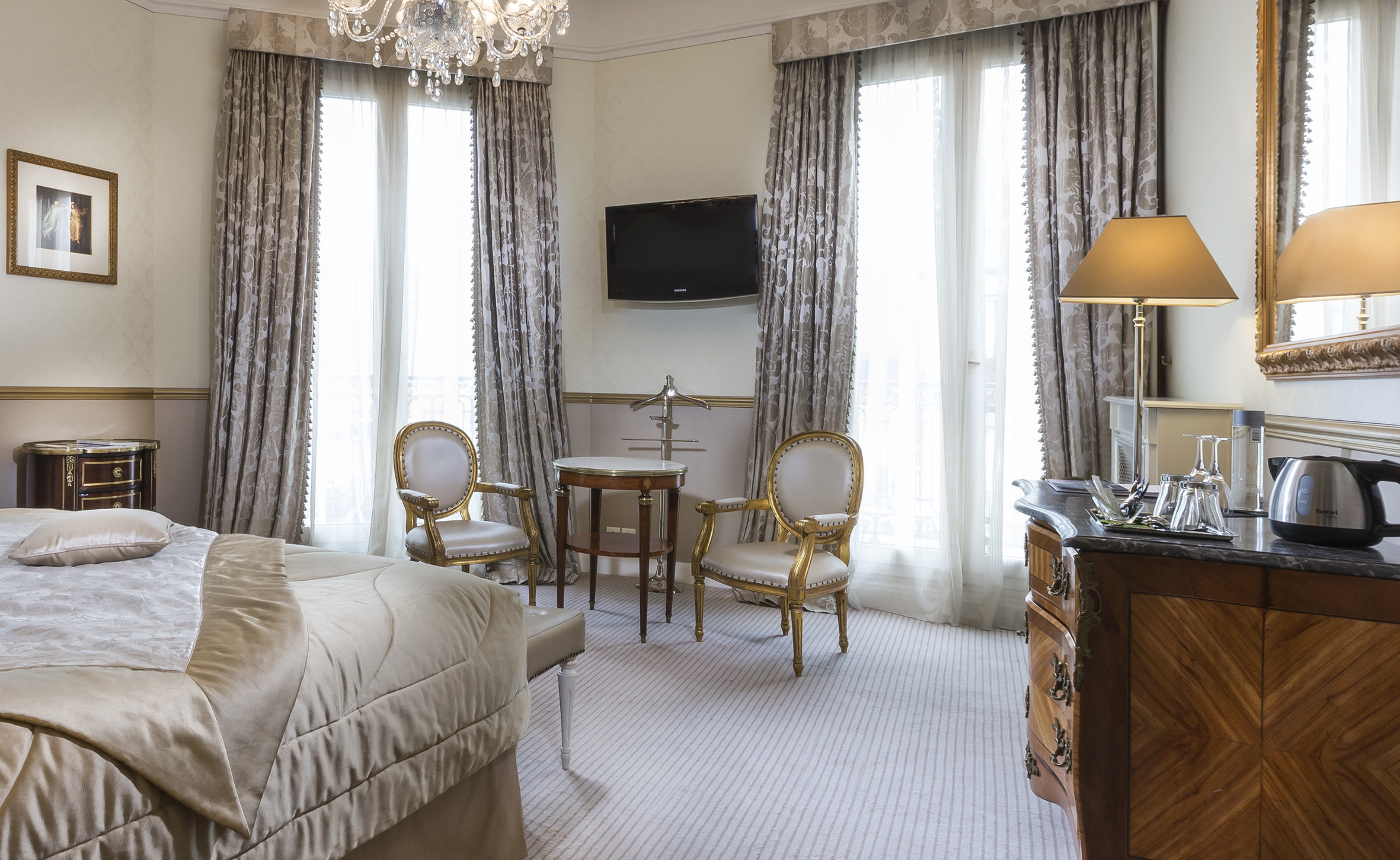 Le Claridge Paris