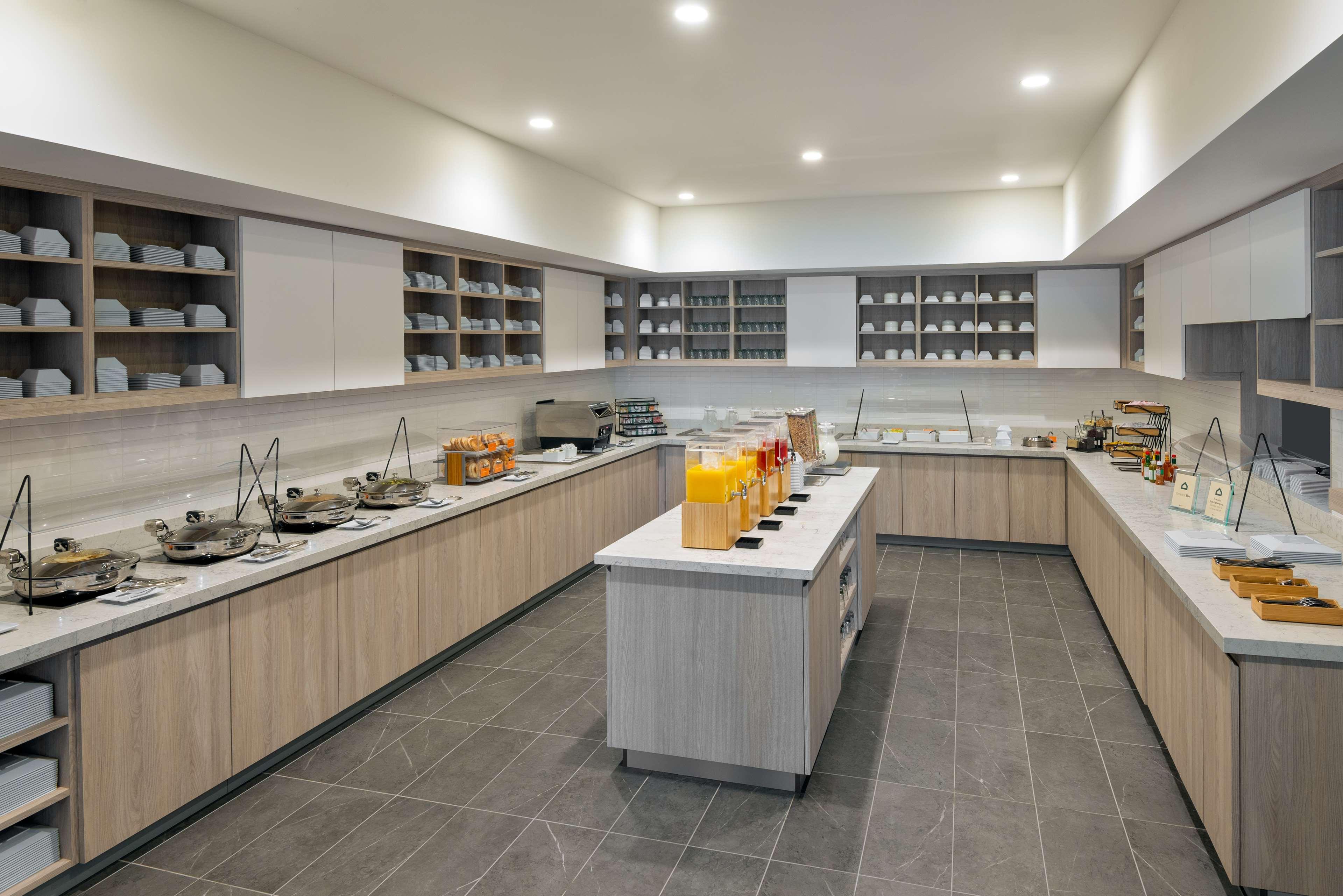 Hyatt House Orlando Airport