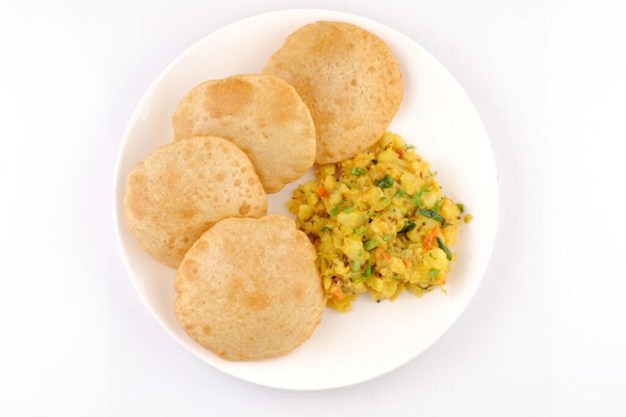 Goroomgo Glory Puri