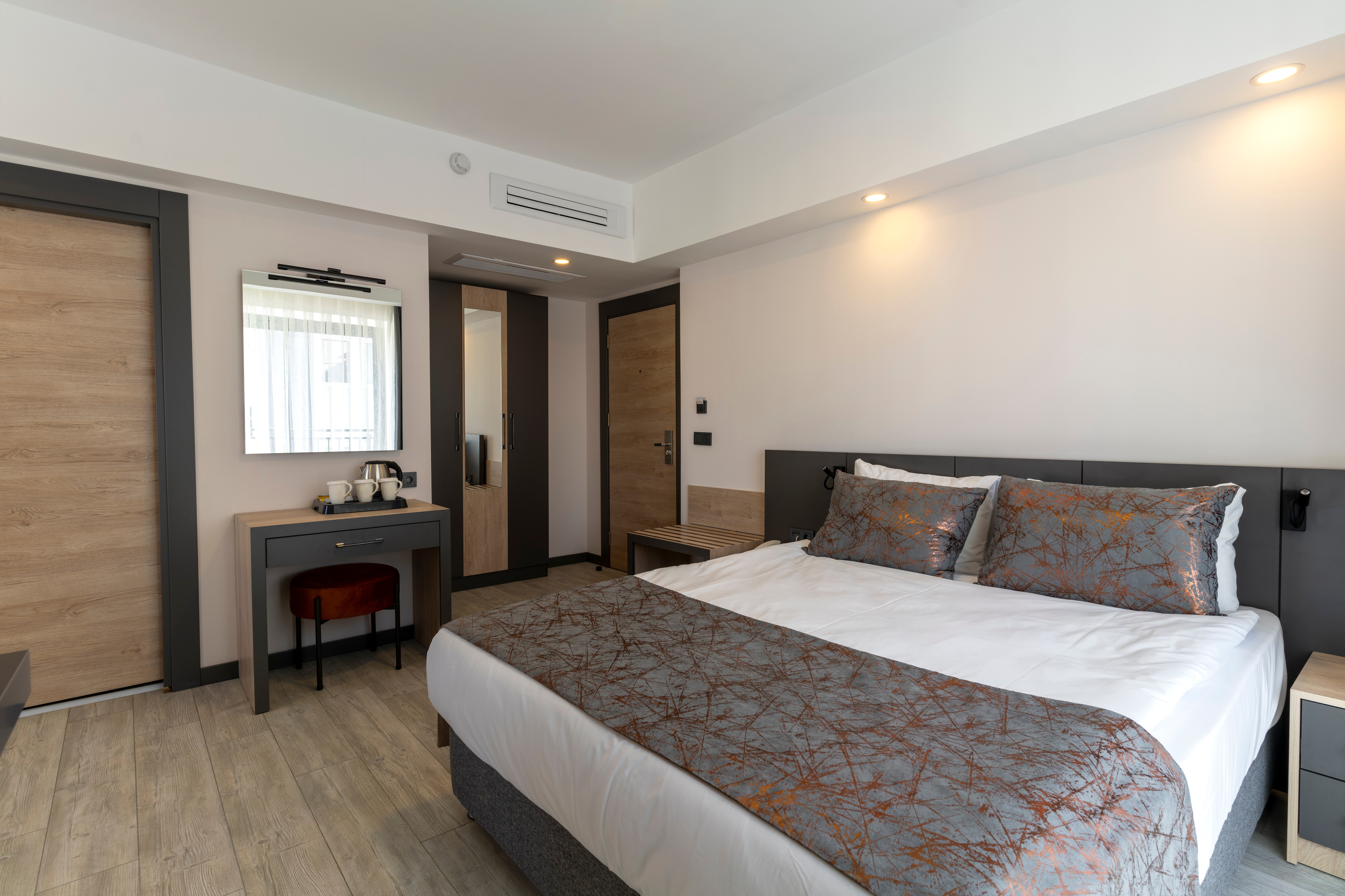 Irenic Hotel