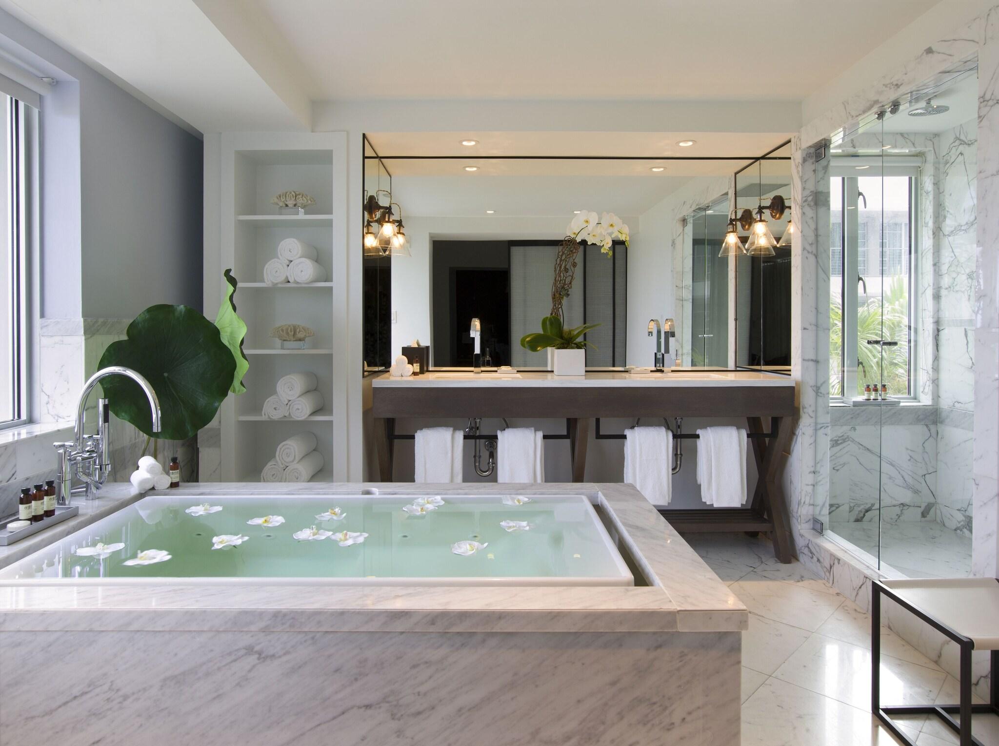 Hotel Victor South Beach by null