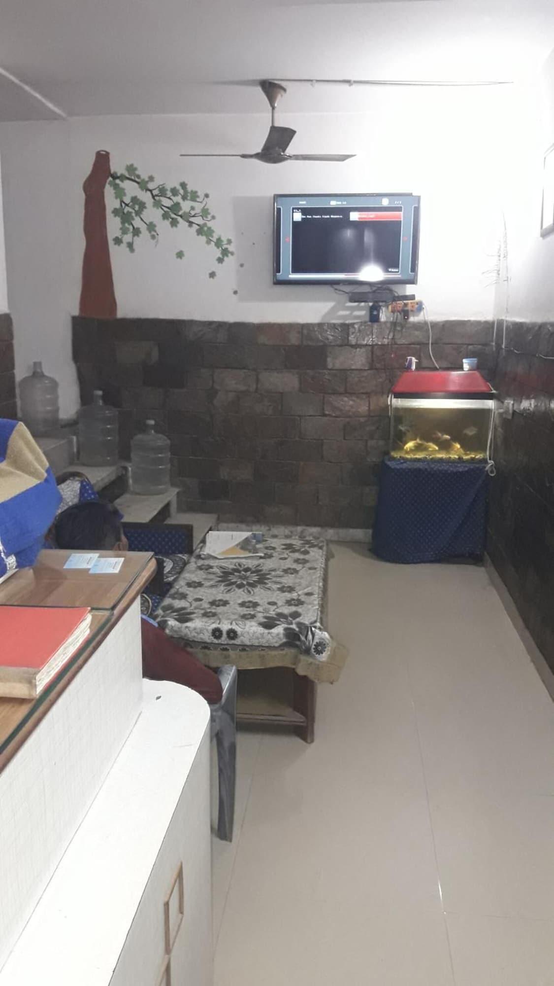 Rajdhani Guest House