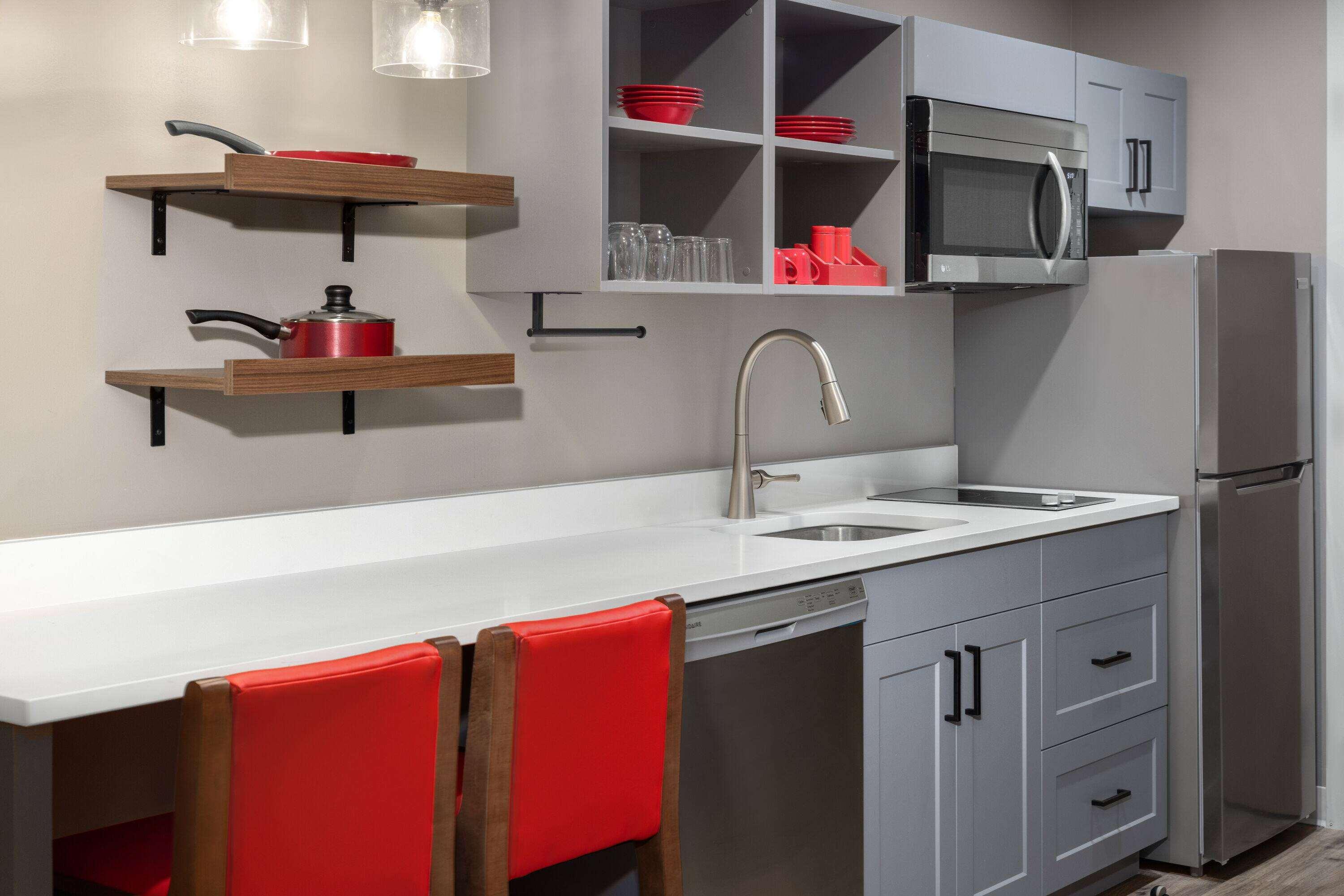 Hawthorn Extended Stay by Wyndham Williston/Burlin