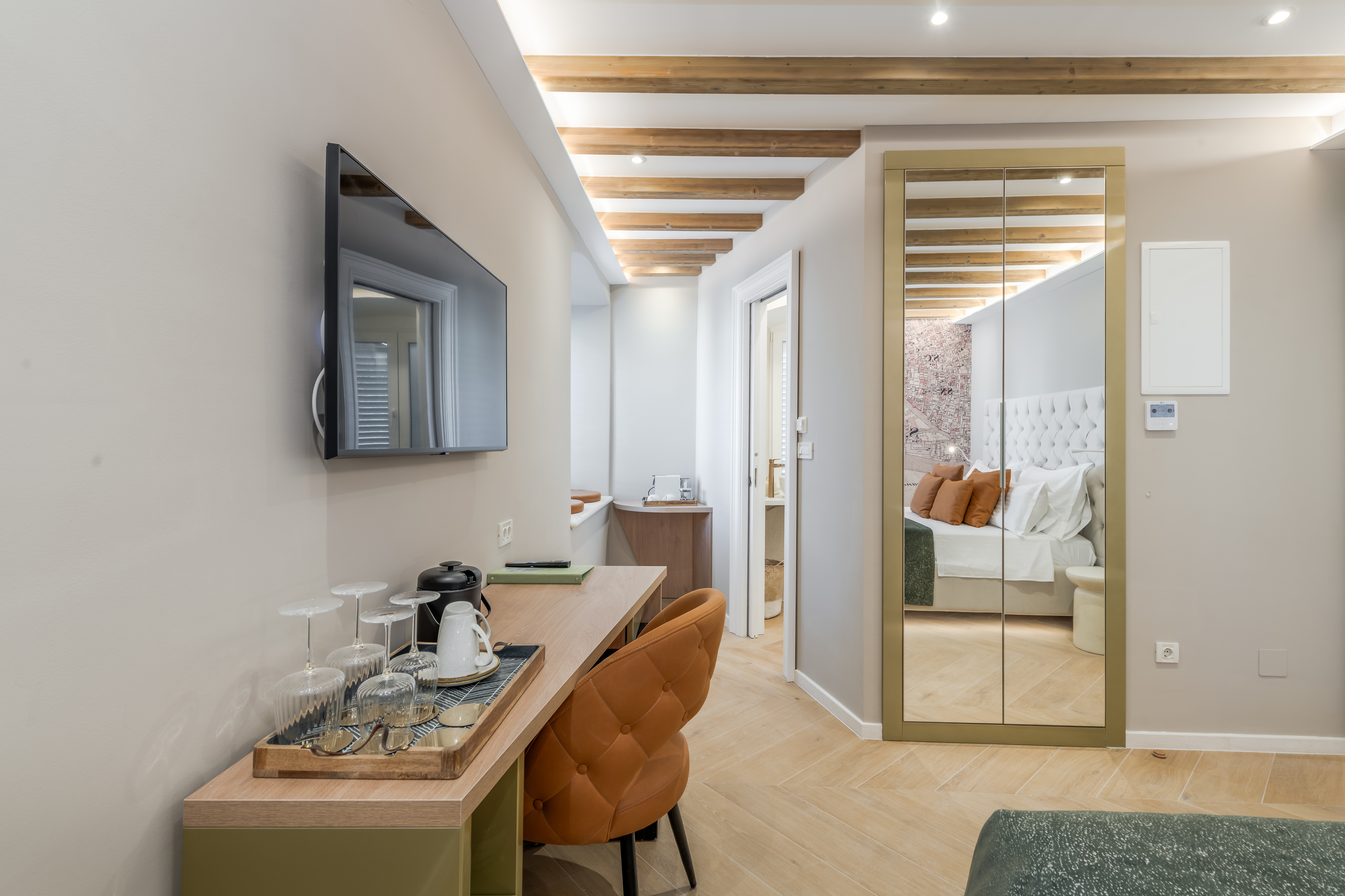 Double room, deluxe, city view