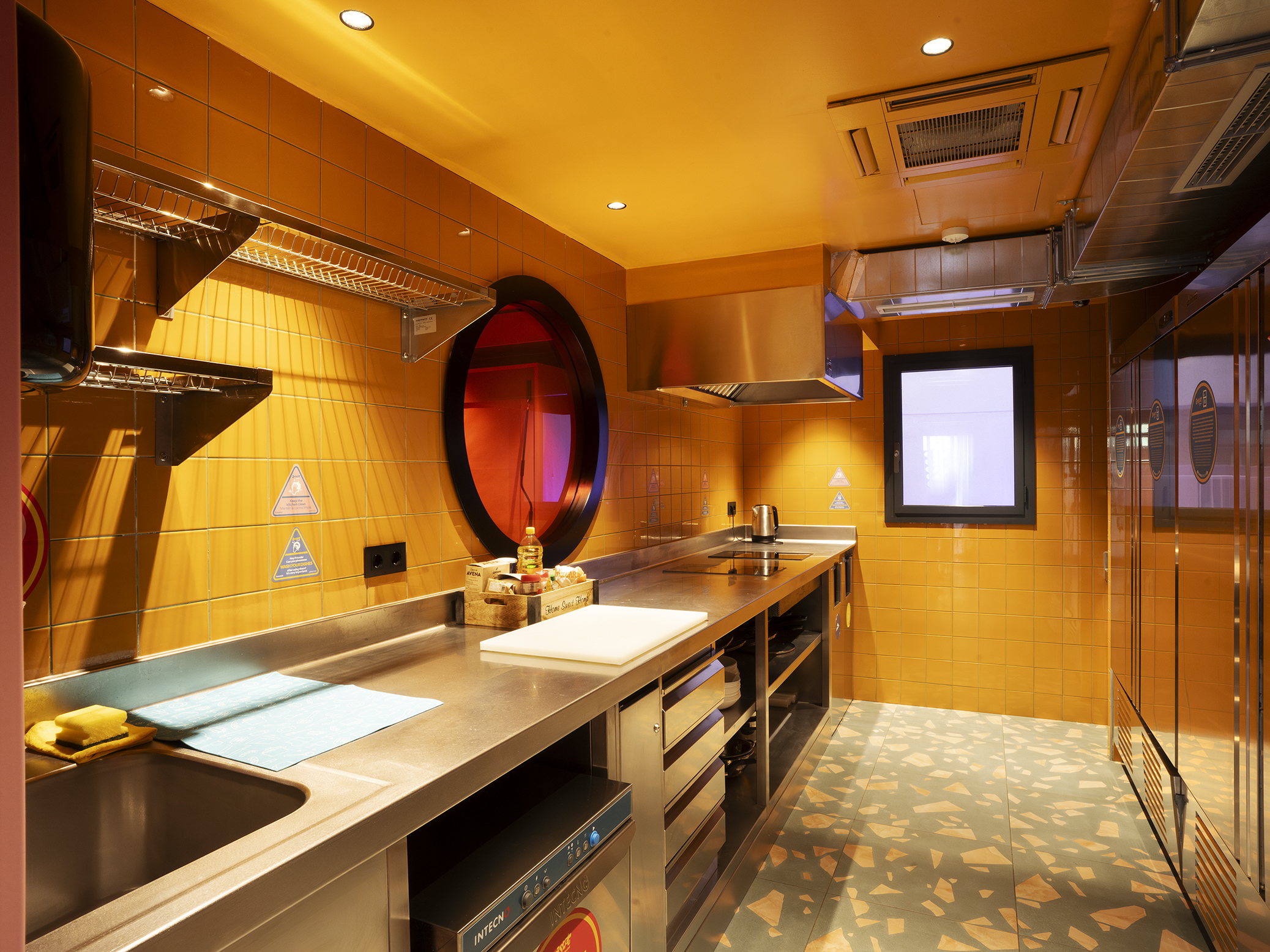 Amistat City Hostel