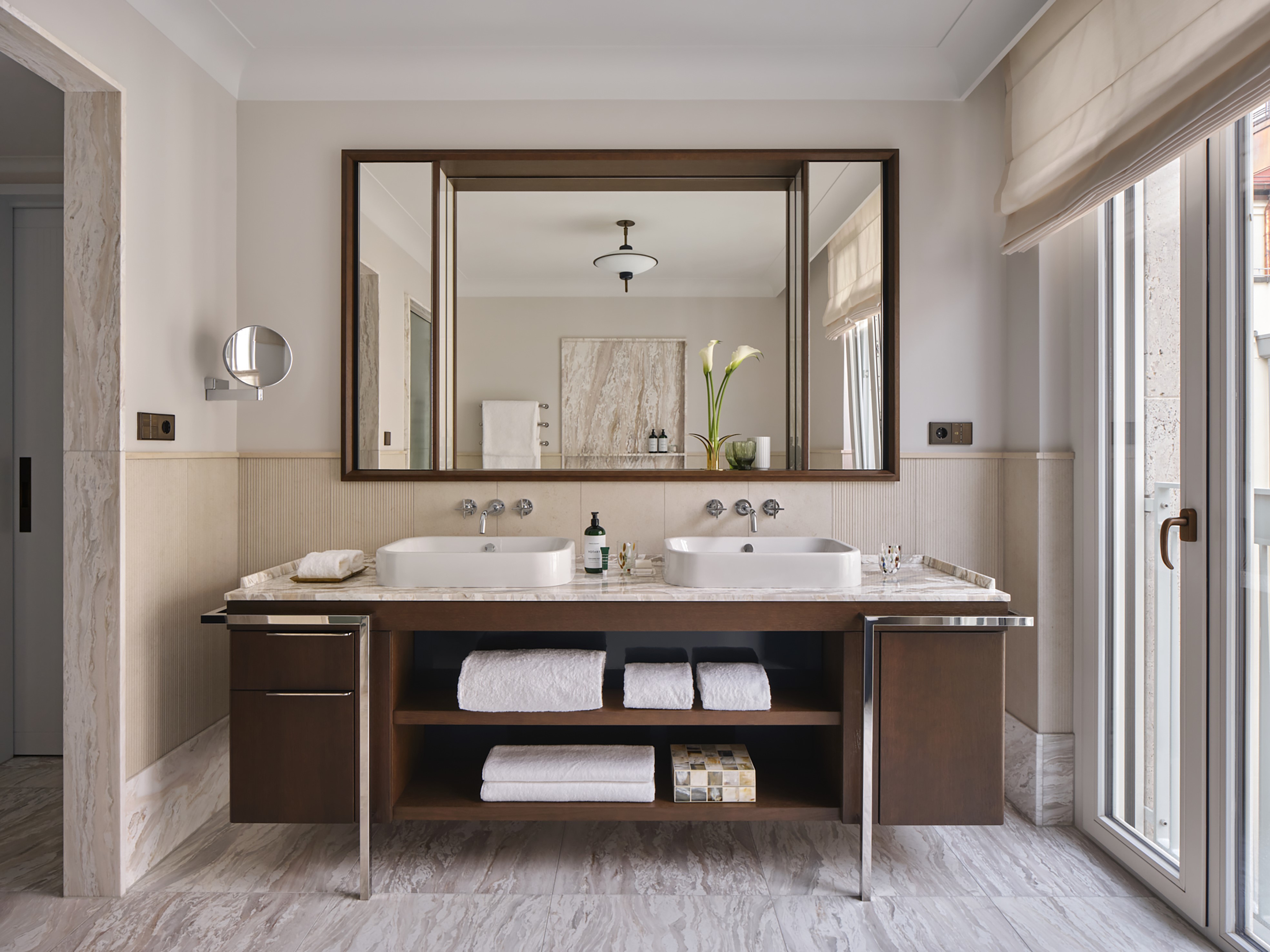 Rosewood Munich by null