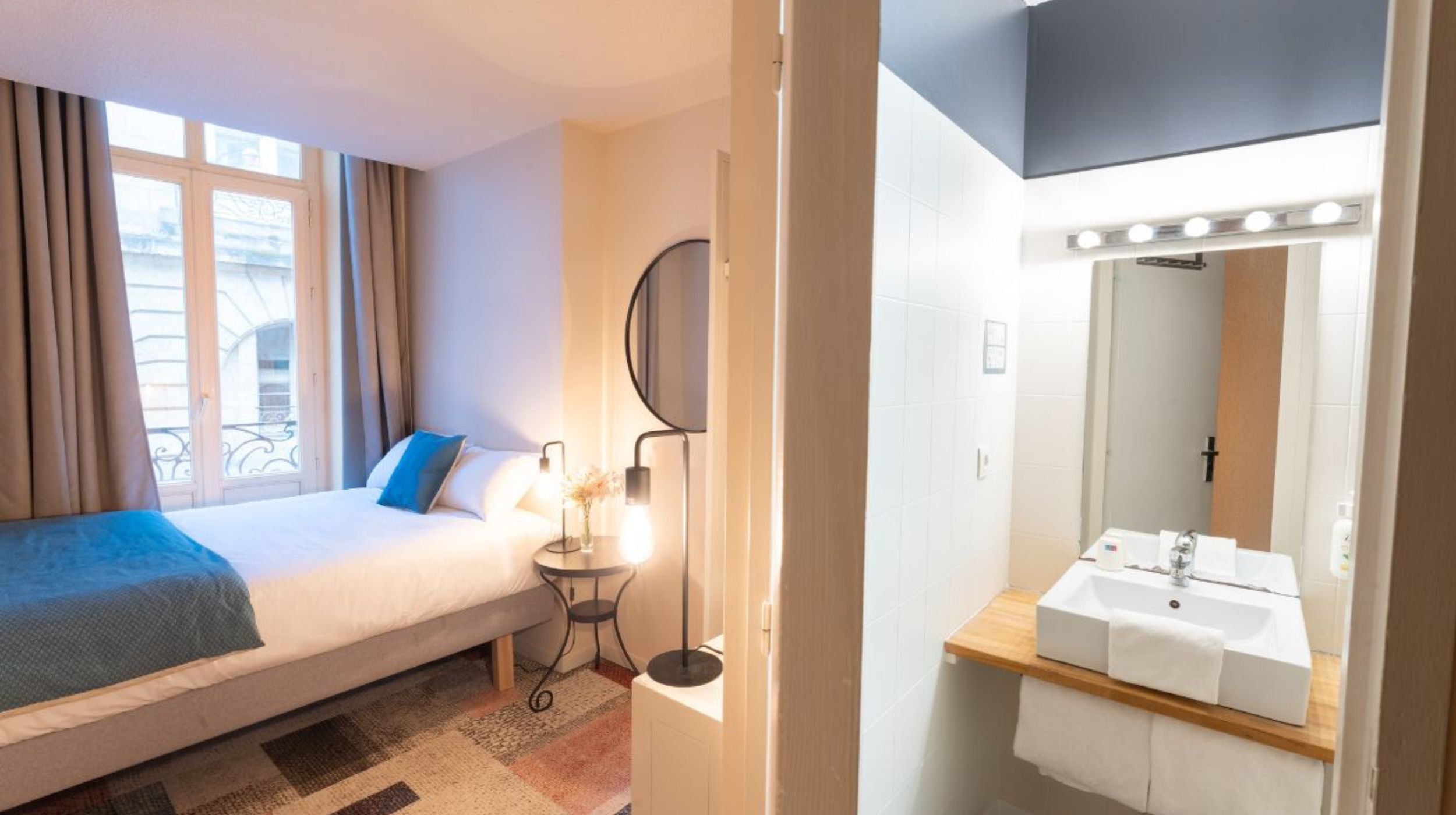 Hôtel du Théâtre by null