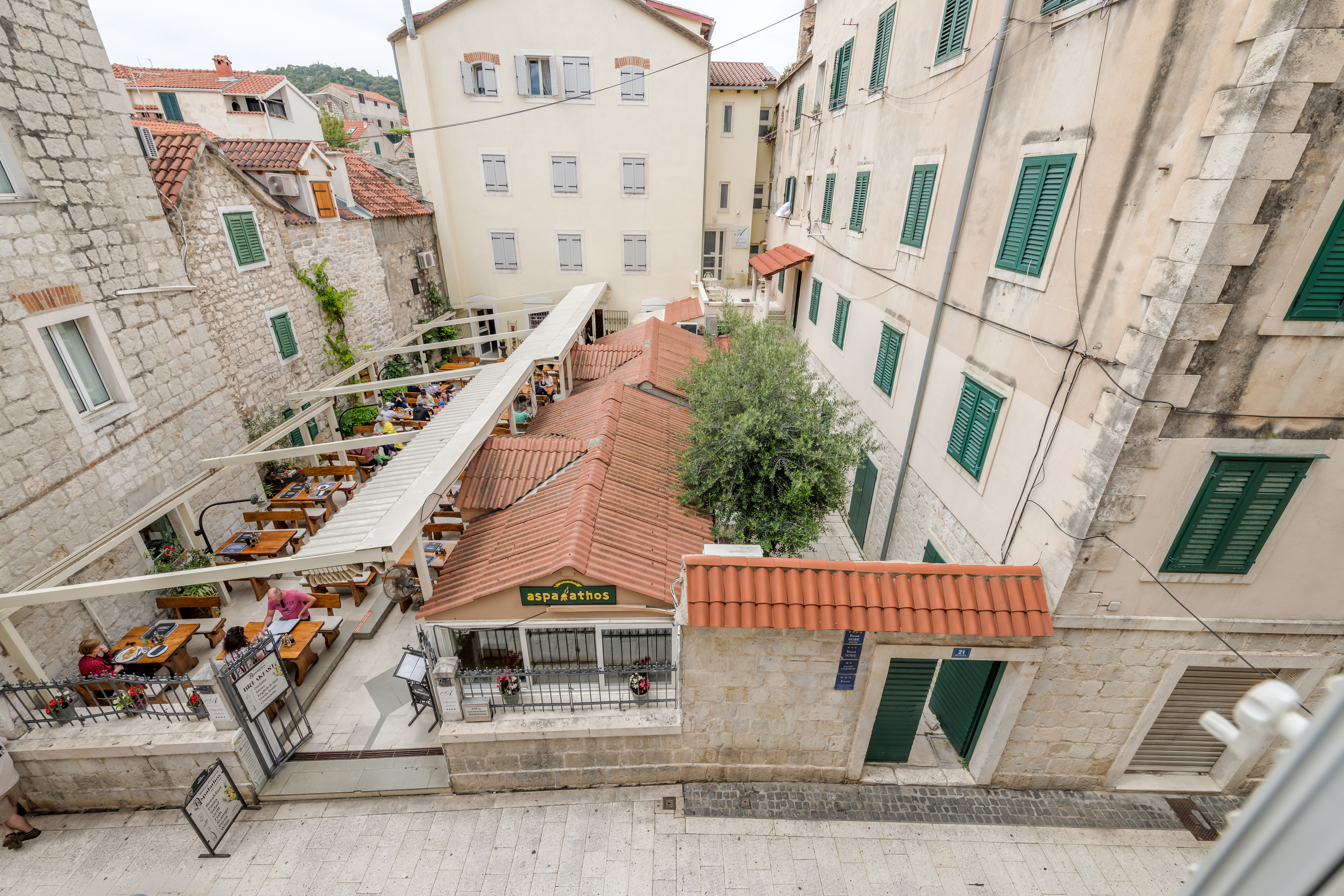 Inmotion Luxury Rooms - фото