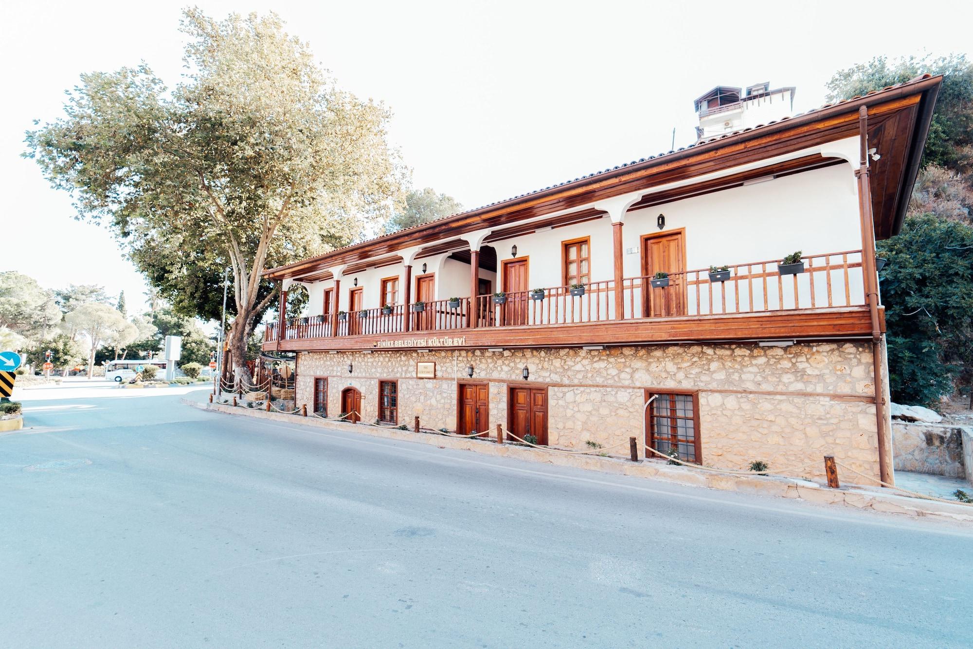 Fortunella Suites