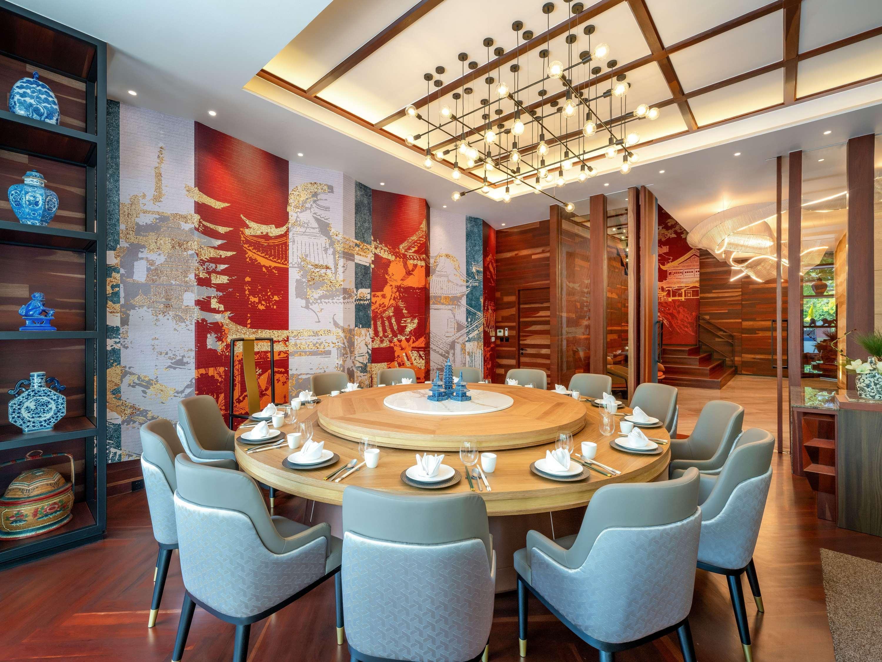 Mercure Bangkok Surawong