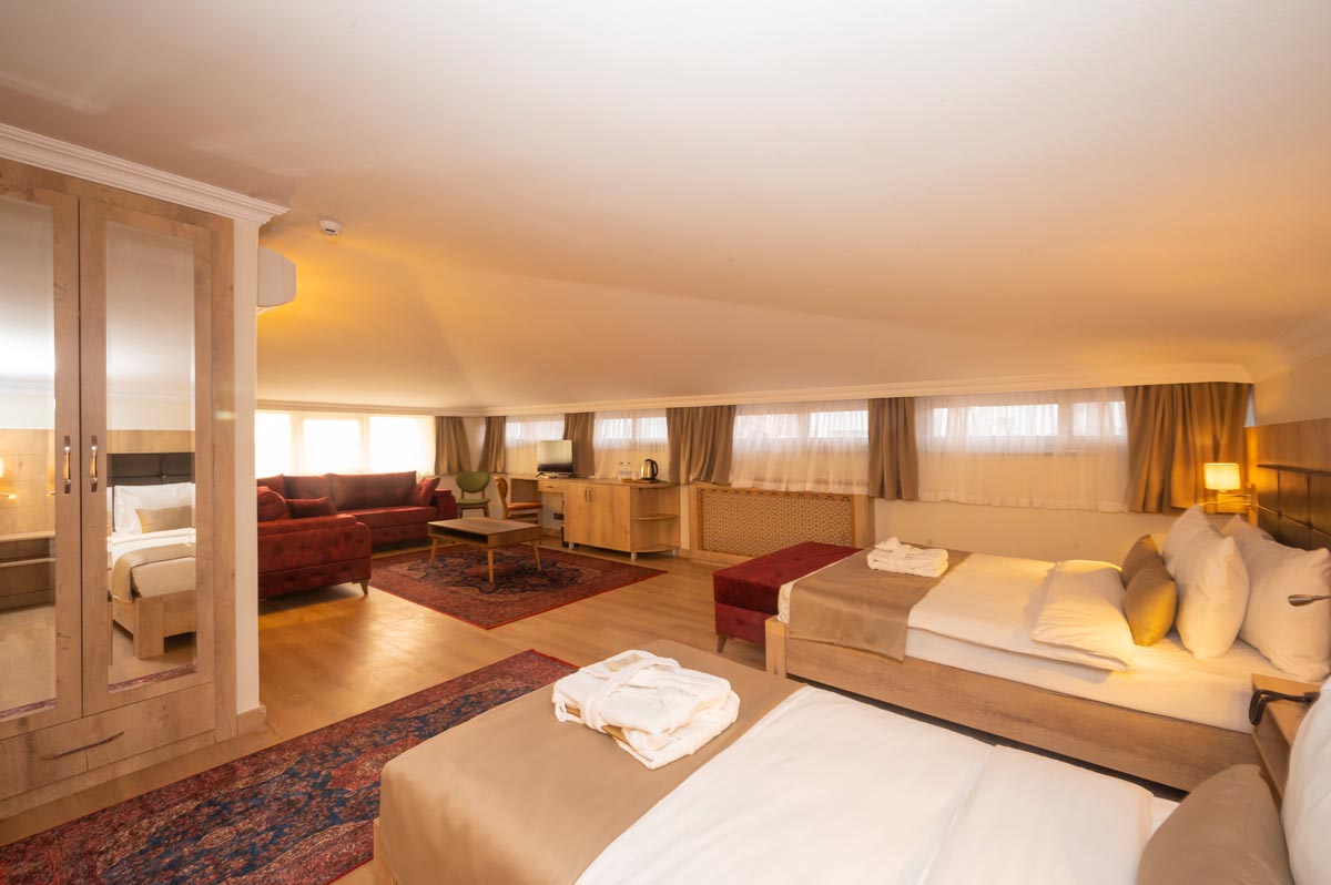 Porta Romanos Hotel - Фото 2