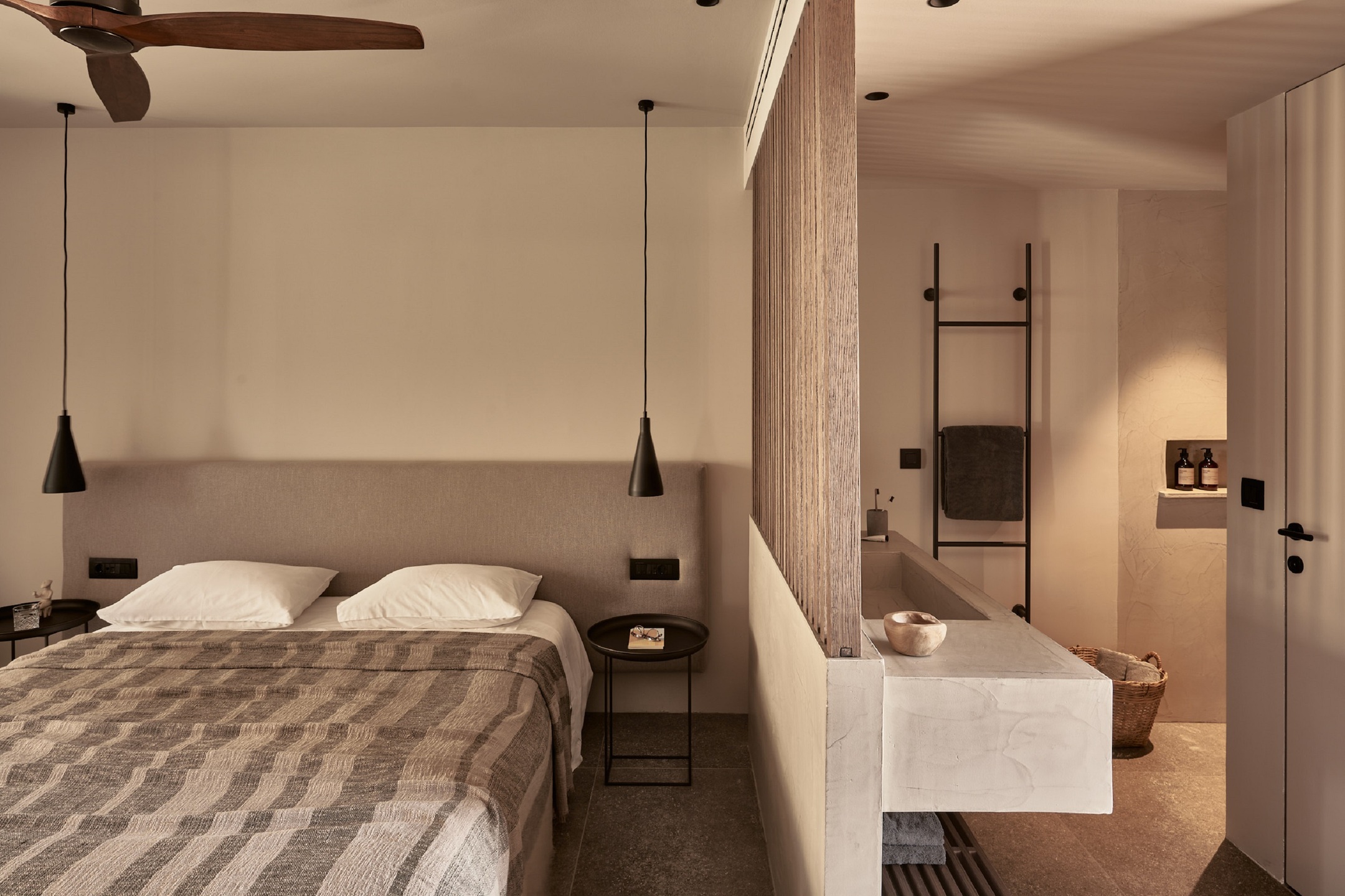 Suite, junior, partial sea view