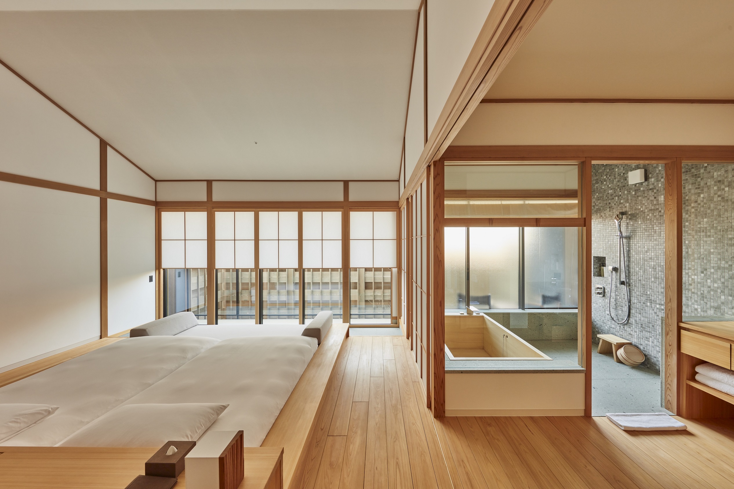 Twin room, king, balcony