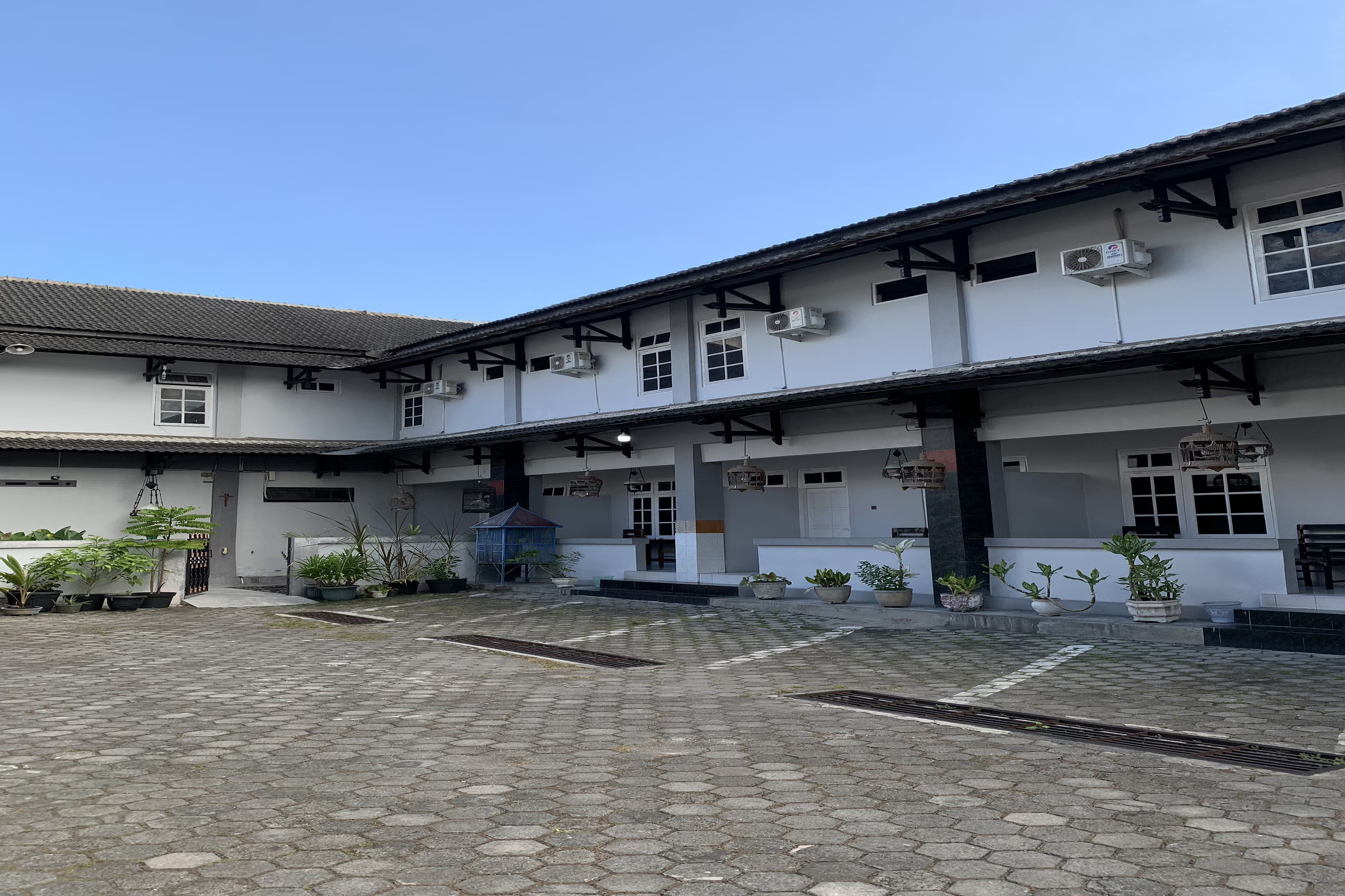 Hotel Merak Indah By Zuzu